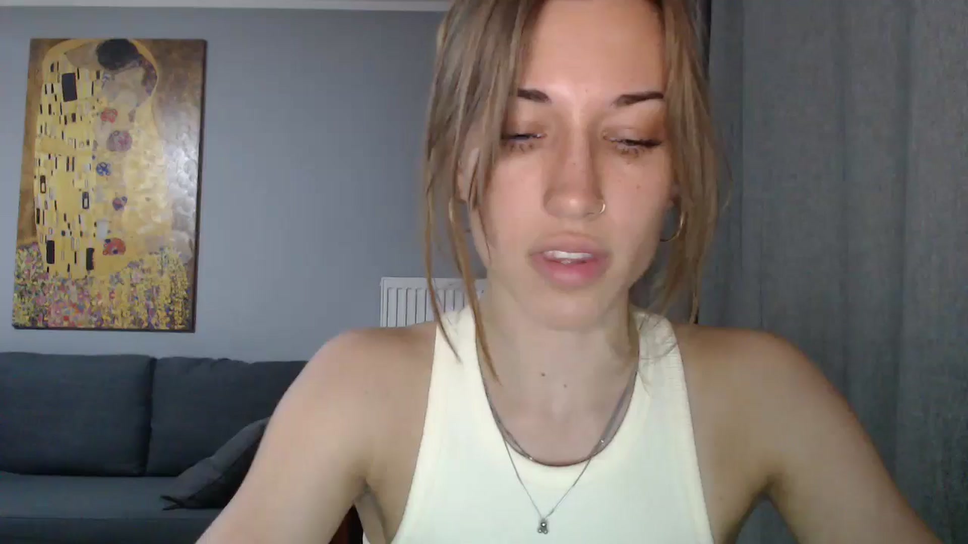Gallery image thumbnail from GalaxyAnisia's myfreecams stream on, 05/17/2024, 21:18 image 13 of 20