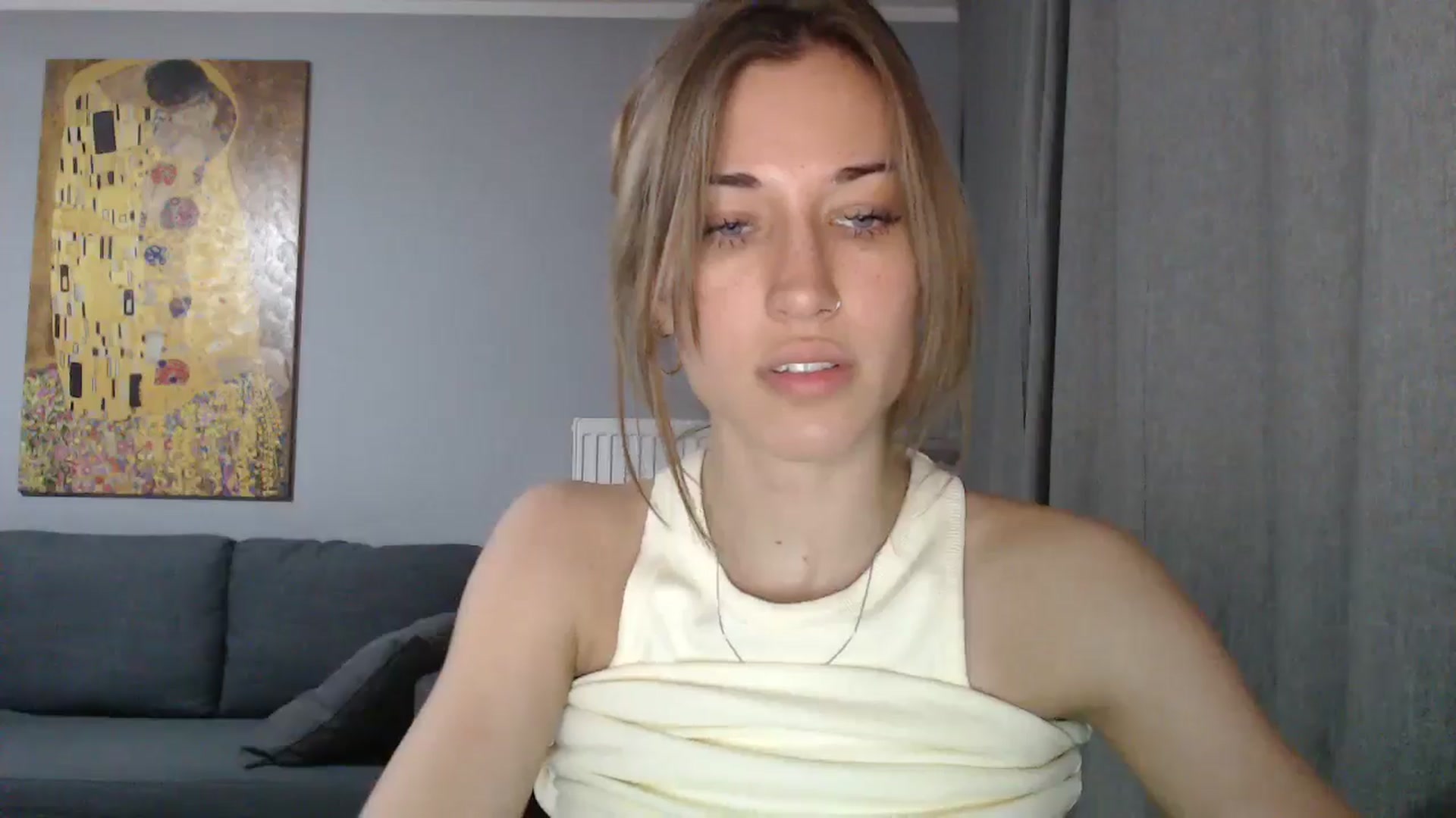 Gallery image thumbnail from GalaxyAnisia's myfreecams stream on, 05/17/2024, 21:18 image 6 of 20
