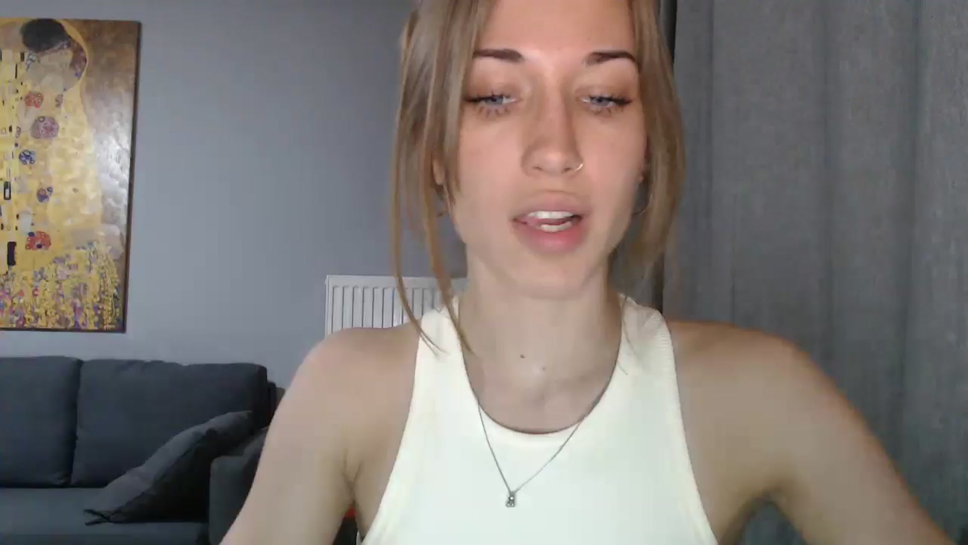 Gallery image thumbnail from GalaxyAnisia's myfreecams stream on, 05/17/2024, 21:18 image 20 of 20