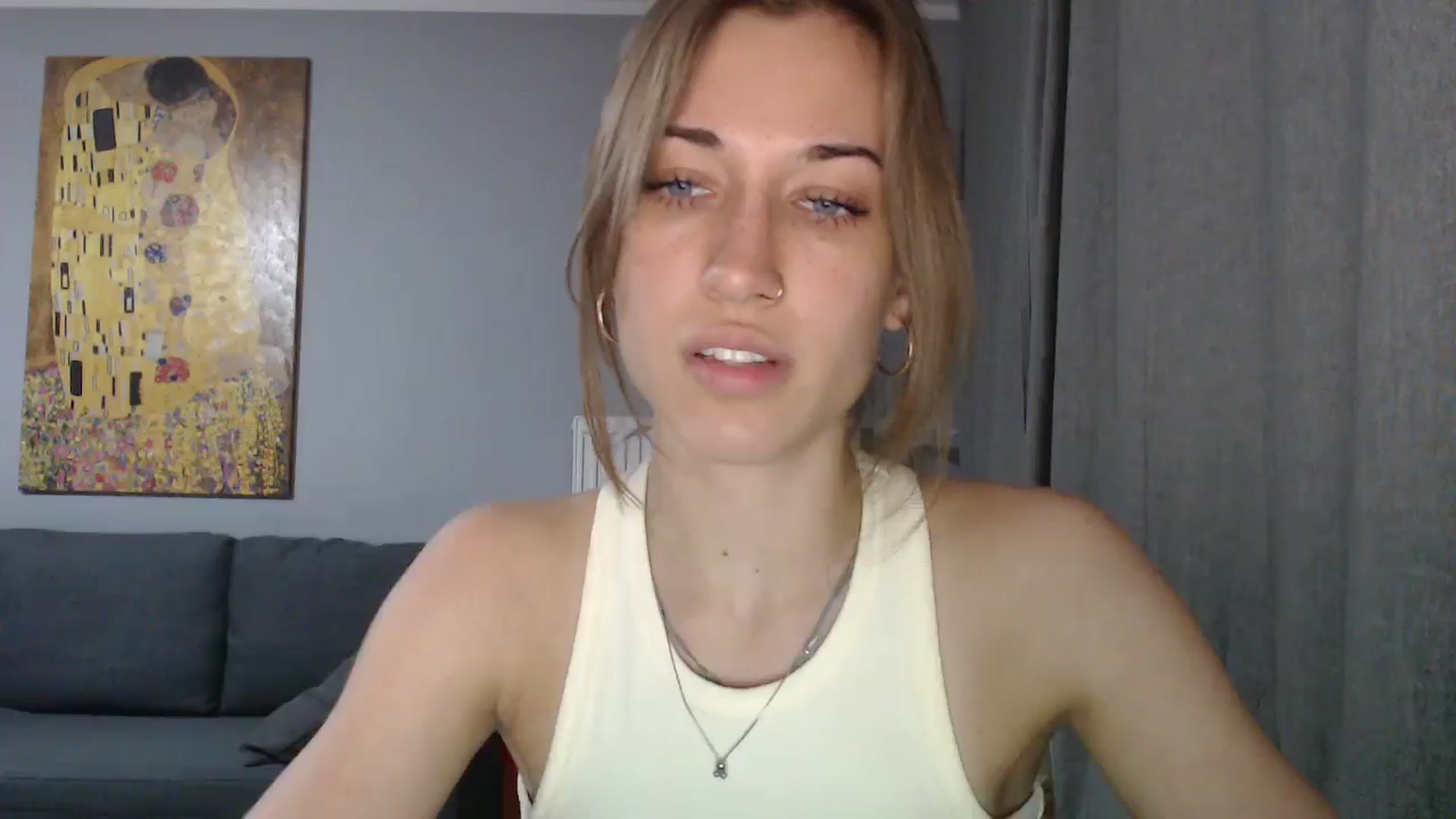 Gallery image thumbnail from GalaxyAnisia's myfreecams stream on, 05/17/2024, 21:18 image 8 of 20