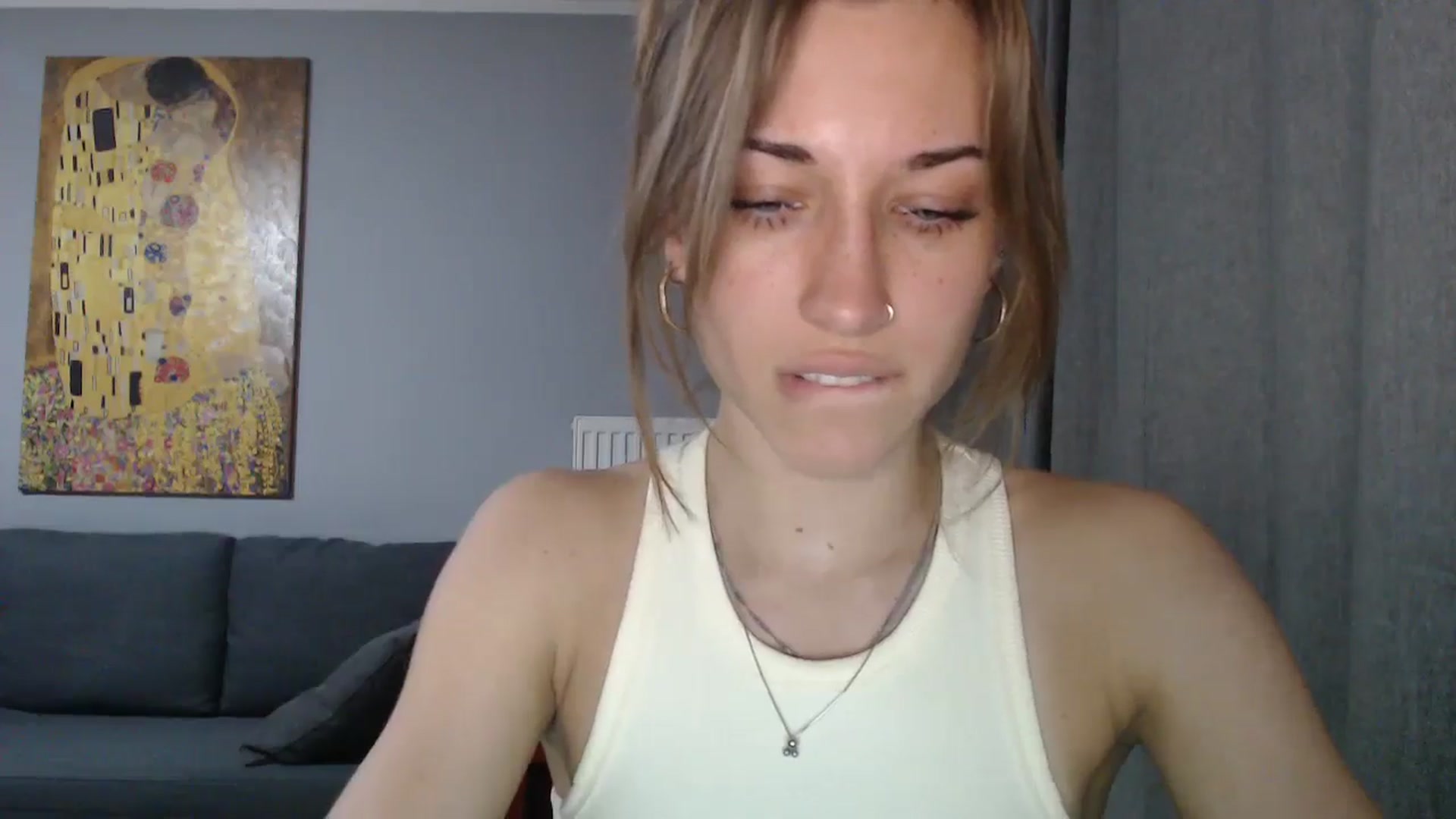 Gallery image thumbnail from GalaxyAnisia's myfreecams stream on, 05/17/2024, 21:18 image 15 of 20