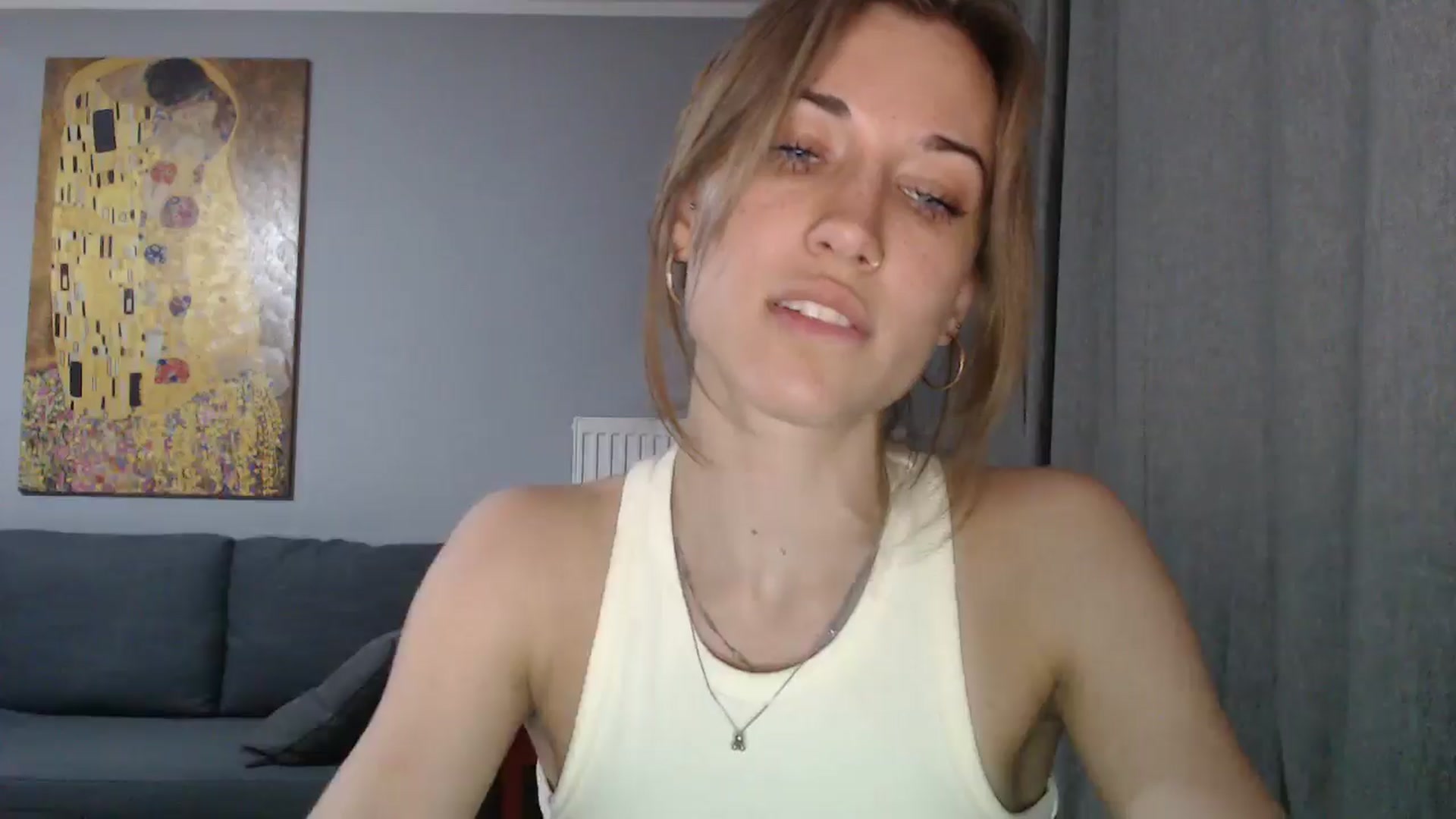 Gallery image thumbnail from GalaxyAnisia's myfreecams stream on, 05/17/2024, 21:18 image 7 of 20