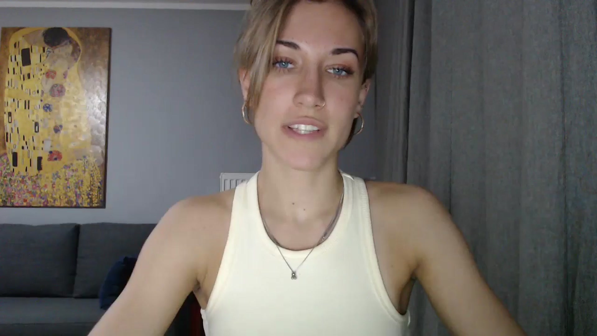 Gallery image thumbnail from GalaxyAnisia's myfreecams stream on, 05/20/2024, 24:46 image 20 of 20