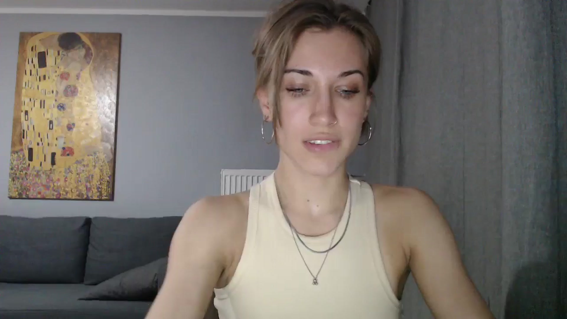 Gallery image thumbnail from GalaxyAnisia's myfreecams stream on, 05/26/2024, 01:03 image 10 of 20