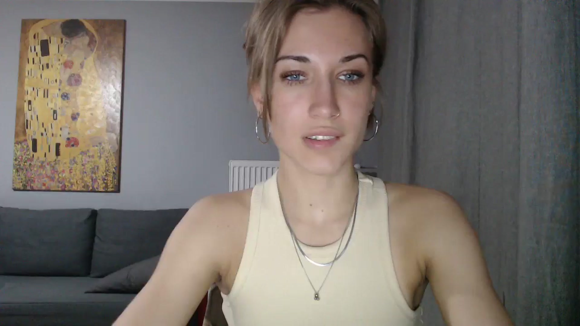 Gallery image thumbnail from GalaxyAnisia's myfreecams stream on, 05/26/2024, 01:03 image 14 of 20