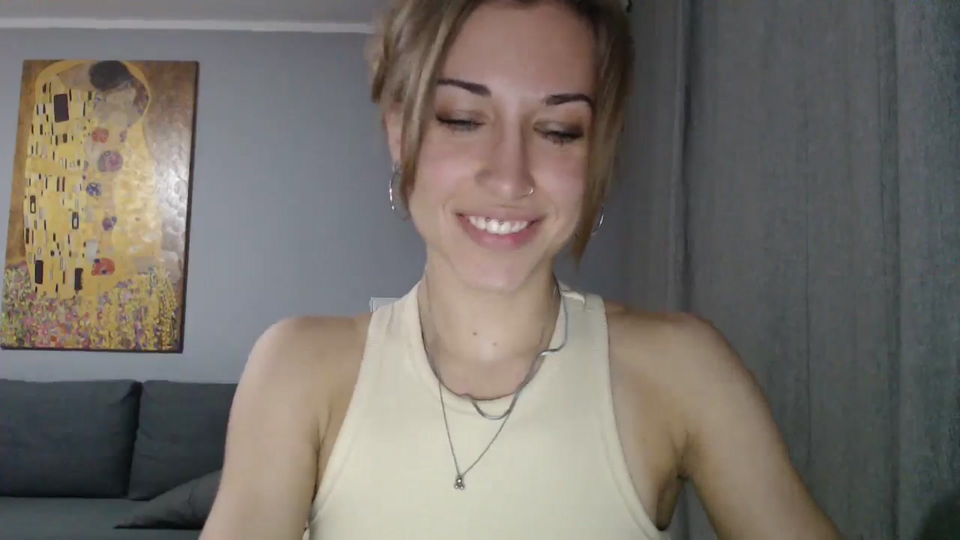Gallery image thumbnail from GalaxyAnisia's myfreecams stream on, 05/26/2024, 01:03 image 3 of 20
