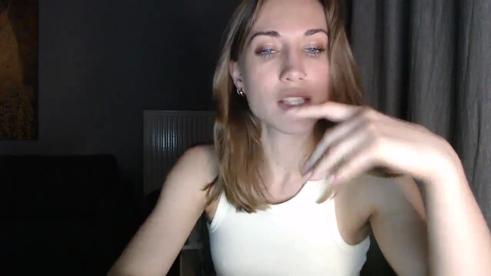 Gallery image thumbnail from GalaxyAnisia's myfreecams stream on, 06/03/2024, 23:10 image 7 of 20