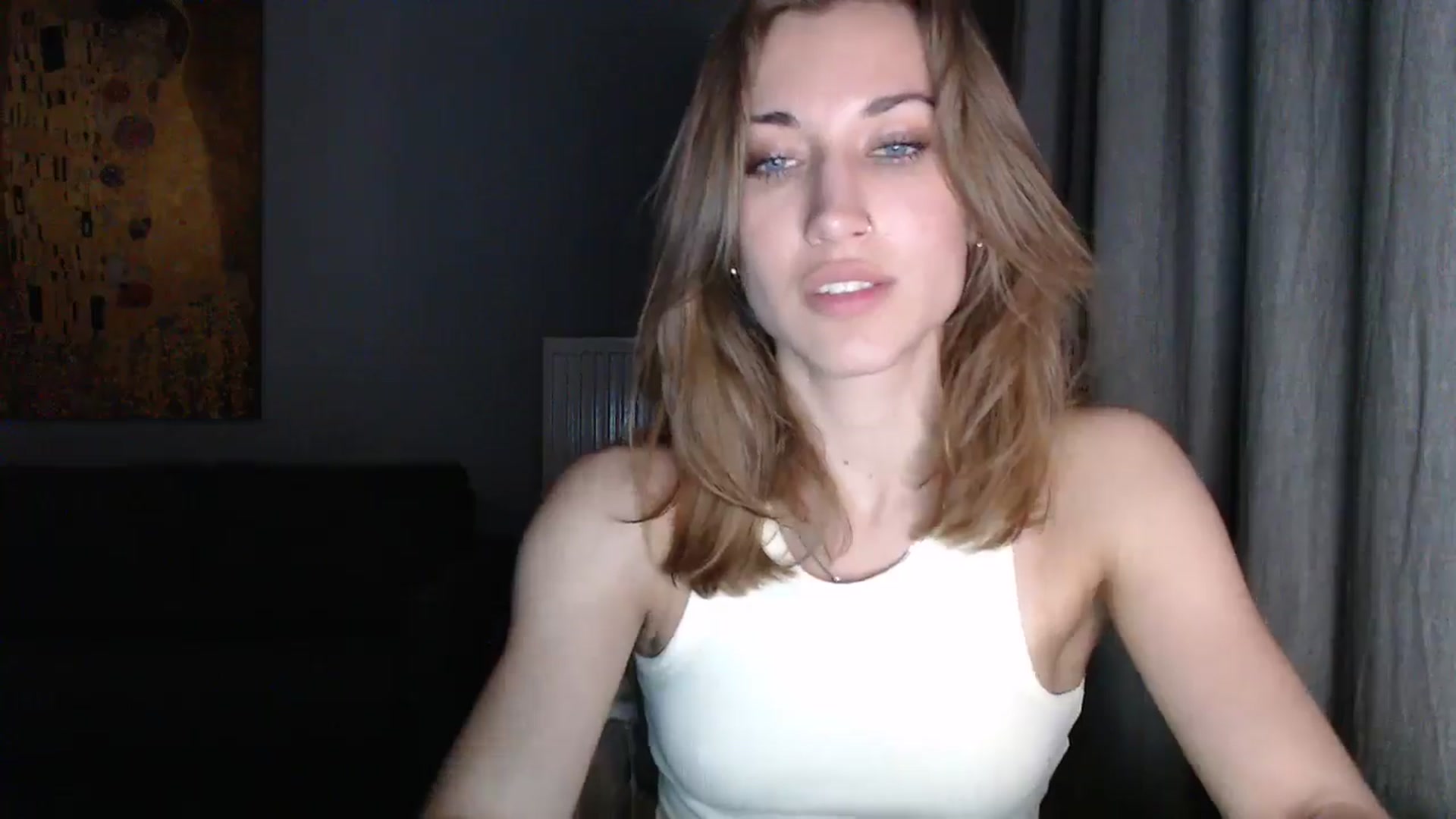 Gallery image thumbnail from GalaxyAnisia's myfreecams stream on, 06/03/2024, 23:10 image 2 of 20