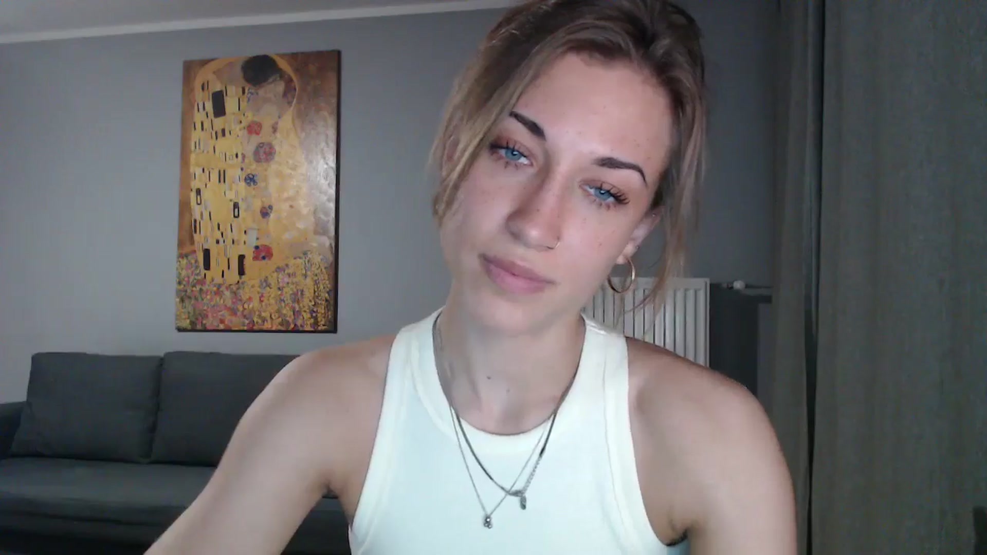 Gallery image thumbnail from GalaxyAnisia's myfreecams stream on, 06/19/2024, 16:40 image 15 of 20