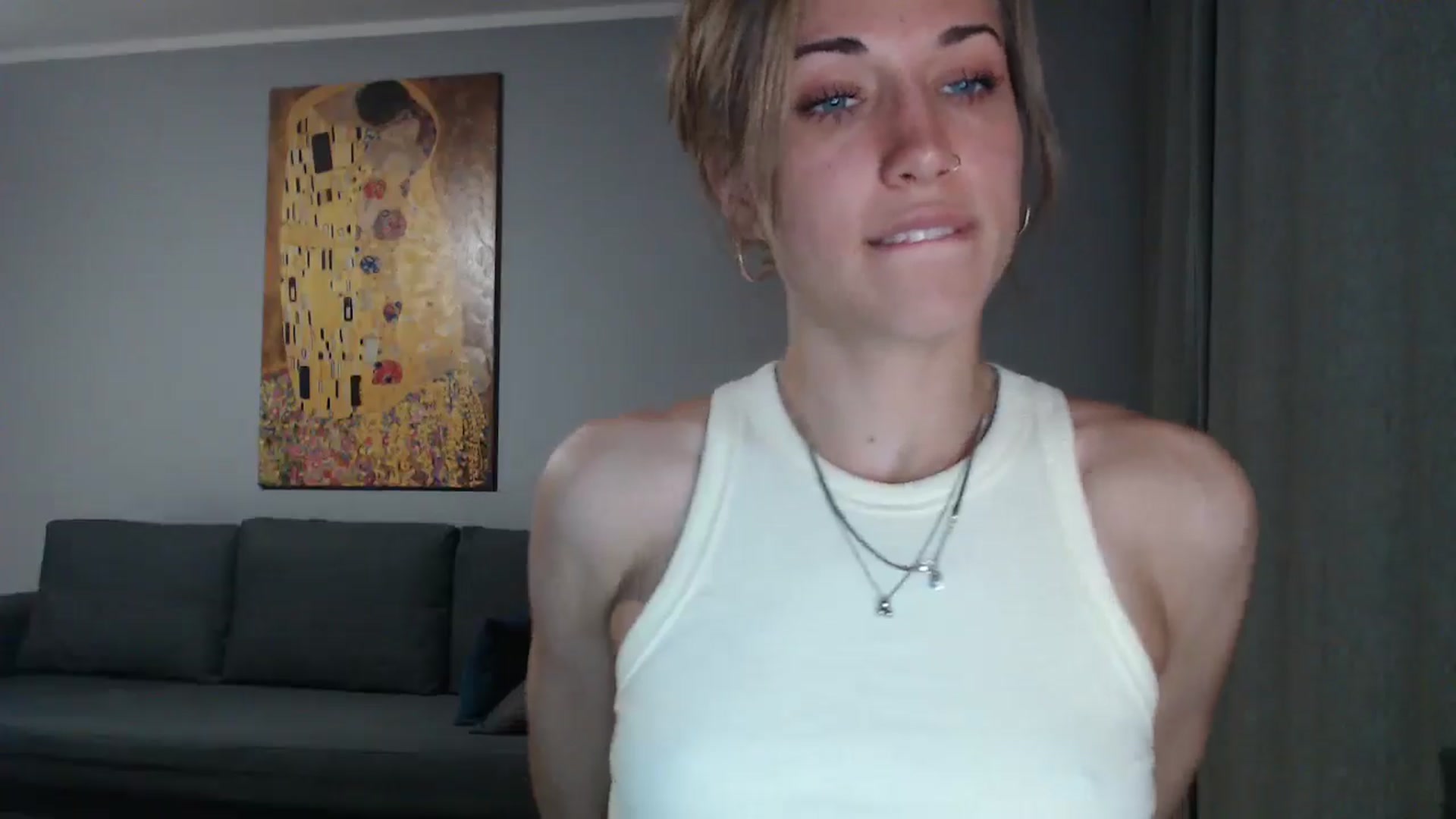Gallery image thumbnail from GalaxyAnisia's myfreecams stream on, 06/19/2024, 16:40 image 10 of 20