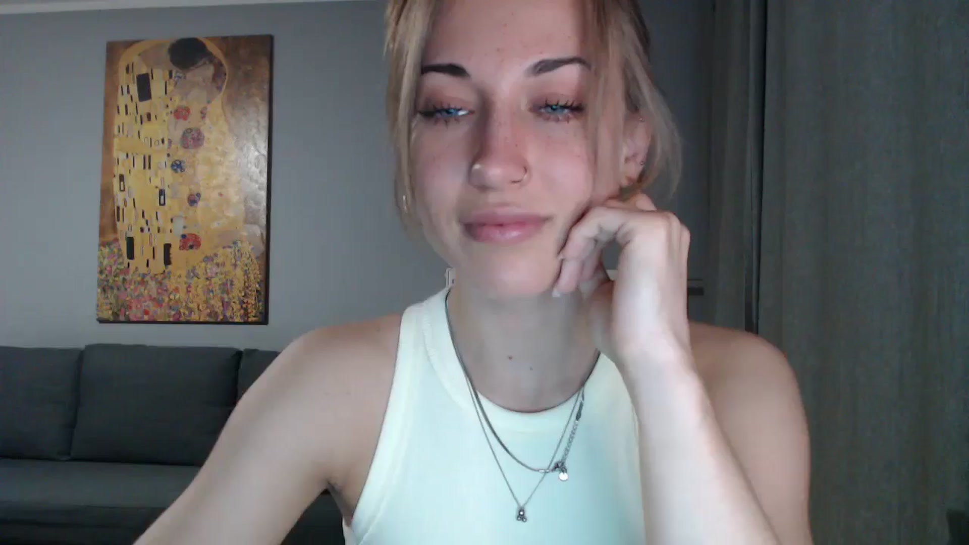 Gallery image thumbnail from GalaxyAnisia's myfreecams stream on, 06/19/2024, 16:40 image 1 of 20