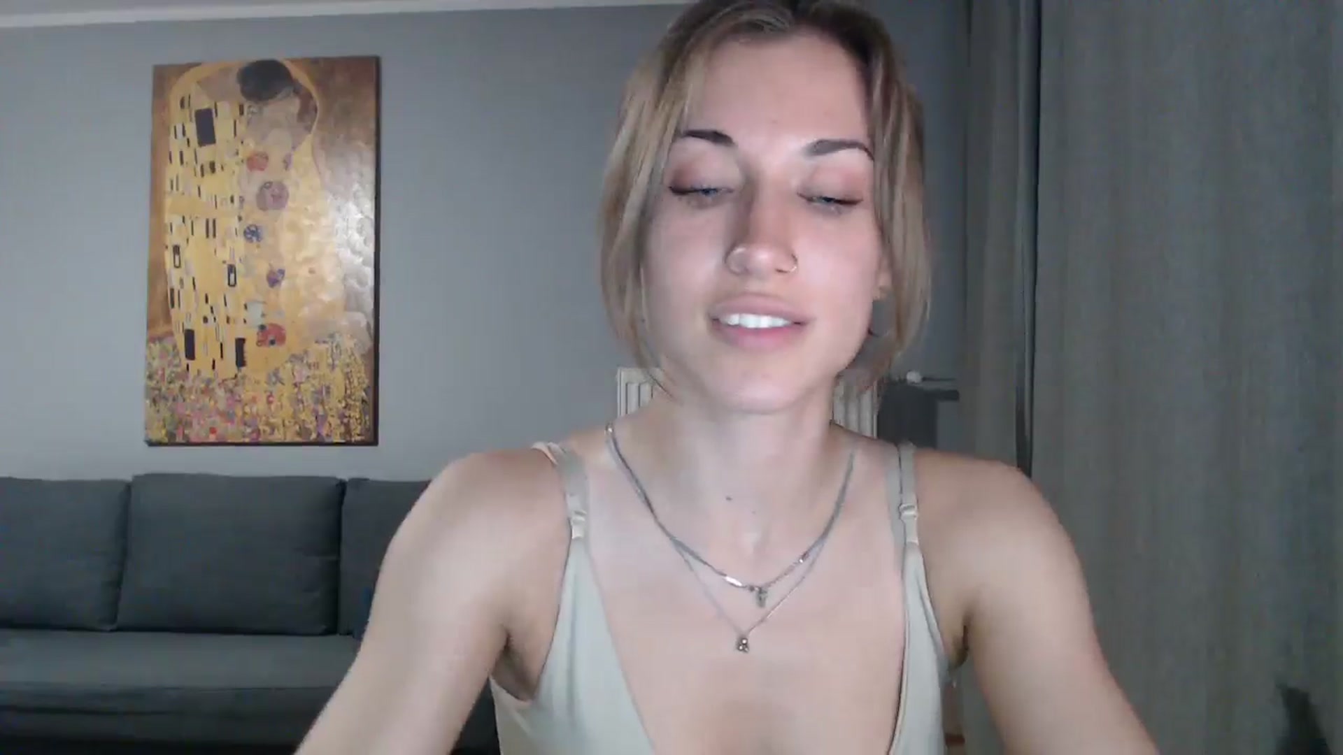 Gallery image thumbnail from GalaxyAnisia's myfreecams stream on, 06/19/2024, 18:02 image 13 of 20