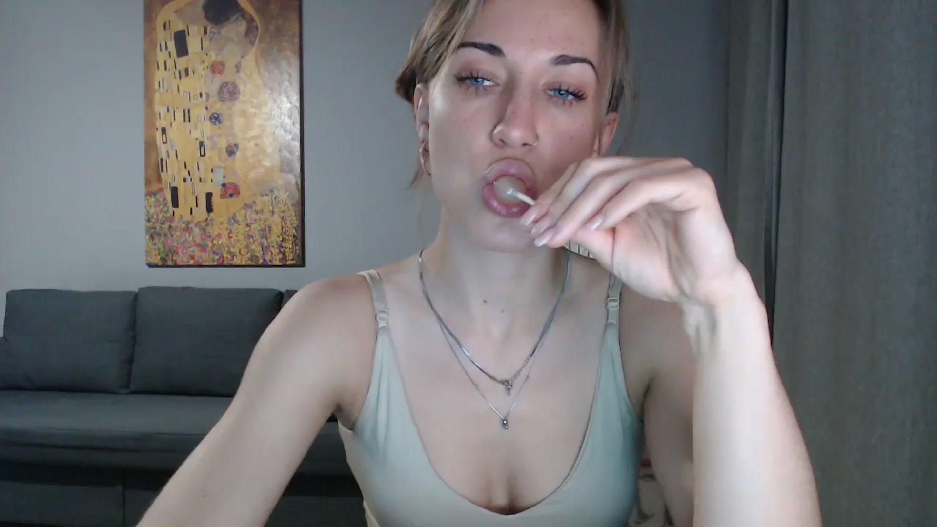 Gallery image thumbnail from GalaxyAnisia's myfreecams stream on, 06/19/2024, 18:02 image 1 of 20