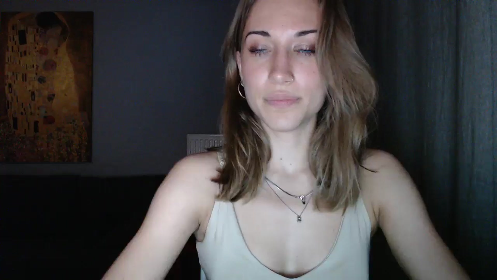 Gallery image thumbnail from GalaxyAnisia's myfreecams stream on, 06/19/2024, 22:42 image 6 of 20