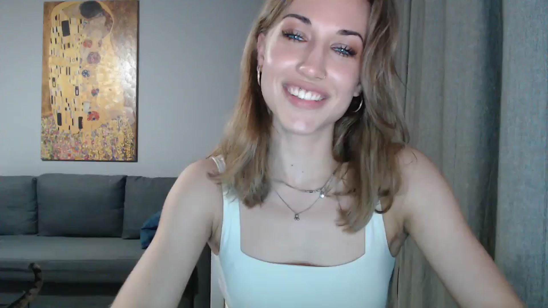 Gallery image thumbnail from GalaxyAnisia's myfreecams stream on, 06/24/2024, 22:07 image 14 of 20