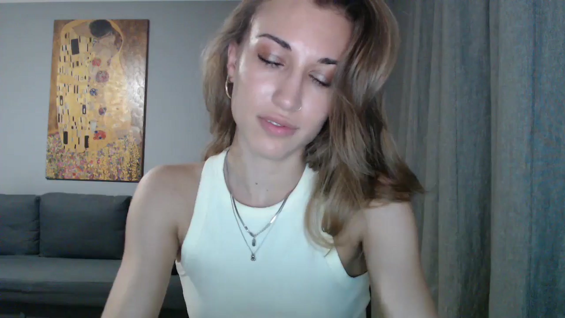 Gallery image thumbnail from GalaxyAnisia's myfreecams stream on, 06/25/2024, 24:20 image 9 of 20