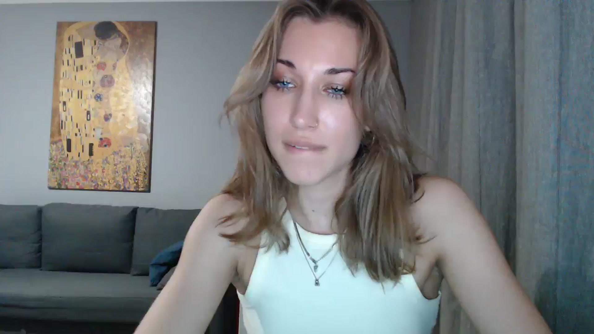 Gallery image thumbnail from GalaxyAnisia's myfreecams stream on, 06/25/2024, 24:20 image 15 of 20