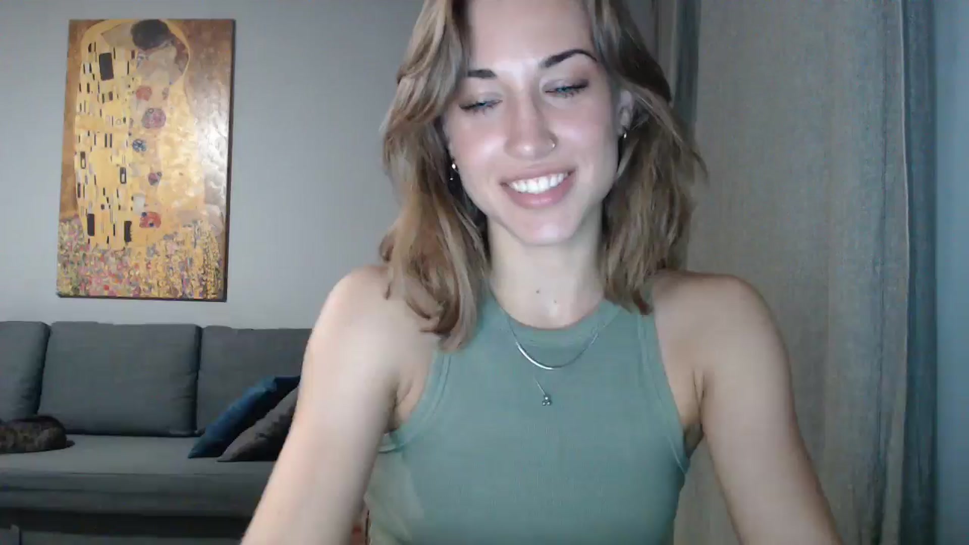 Gallery image thumbnail from GalaxyAnisia's myfreecams stream on, 07/09/2024, 21:22 image 13 of 20