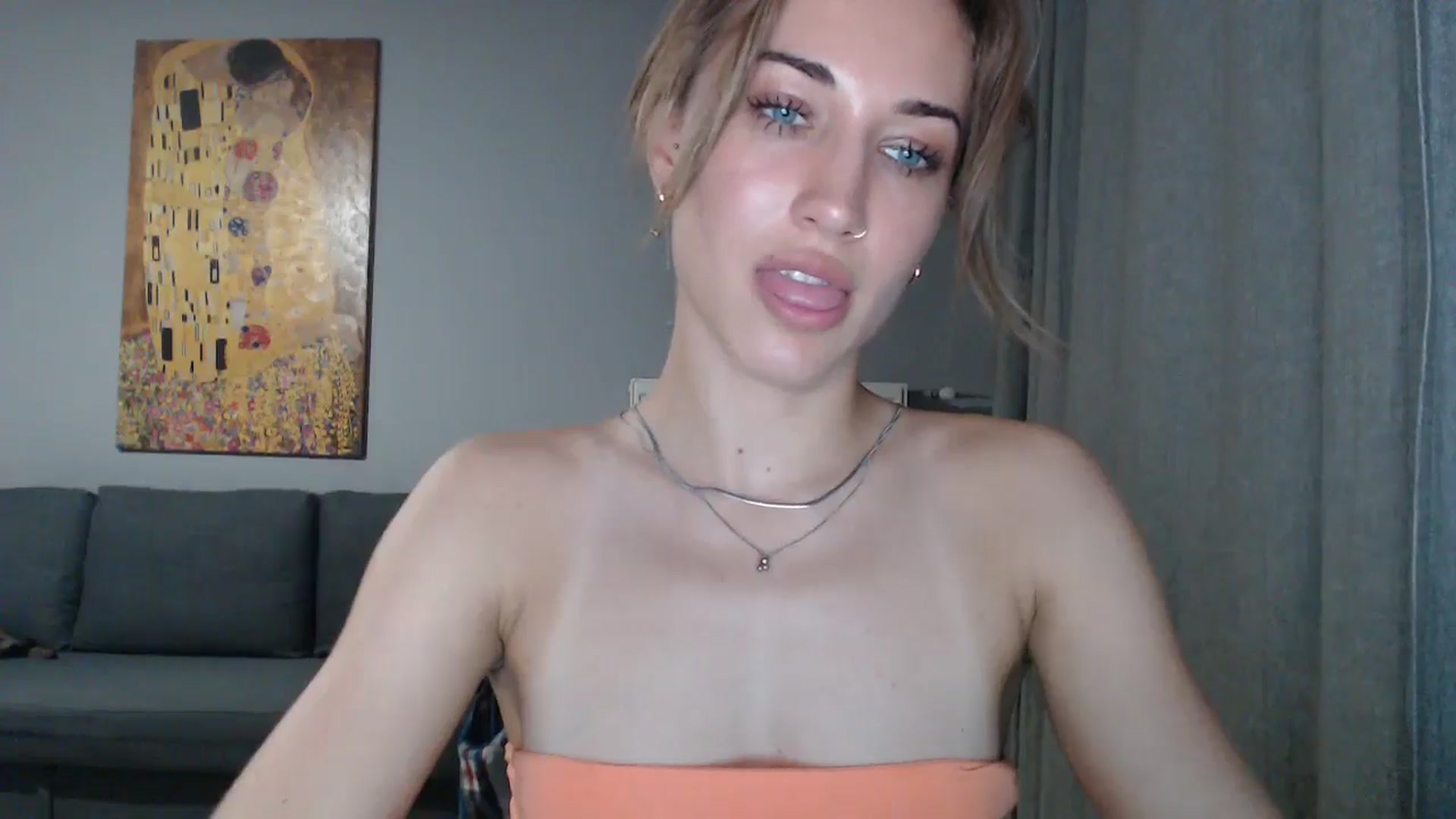 Gallery image thumbnail from GalaxyAnisia's myfreecams stream on, 07/11/2024, 17:00 image 14 of 20