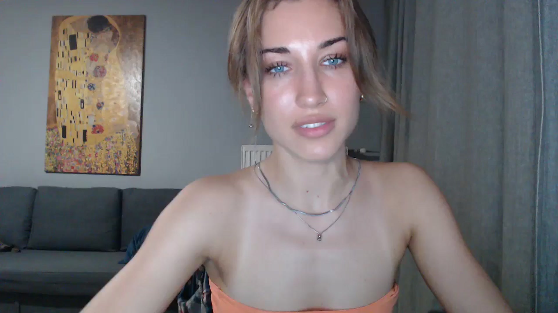 Gallery image thumbnail from GalaxyAnisia's myfreecams stream on, 07/11/2024, 17:00 image 18 of 20