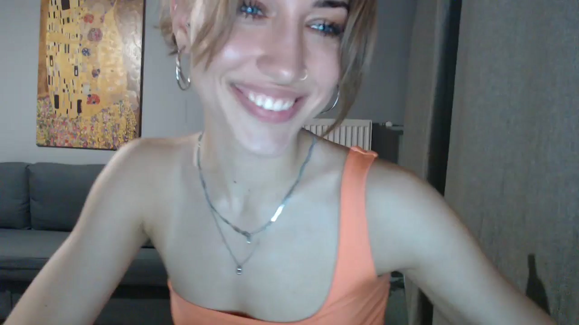 Gallery image thumbnail from GalaxyAnisia's myfreecams stream on, 07/17/2024, 23:19 image 9 of 20