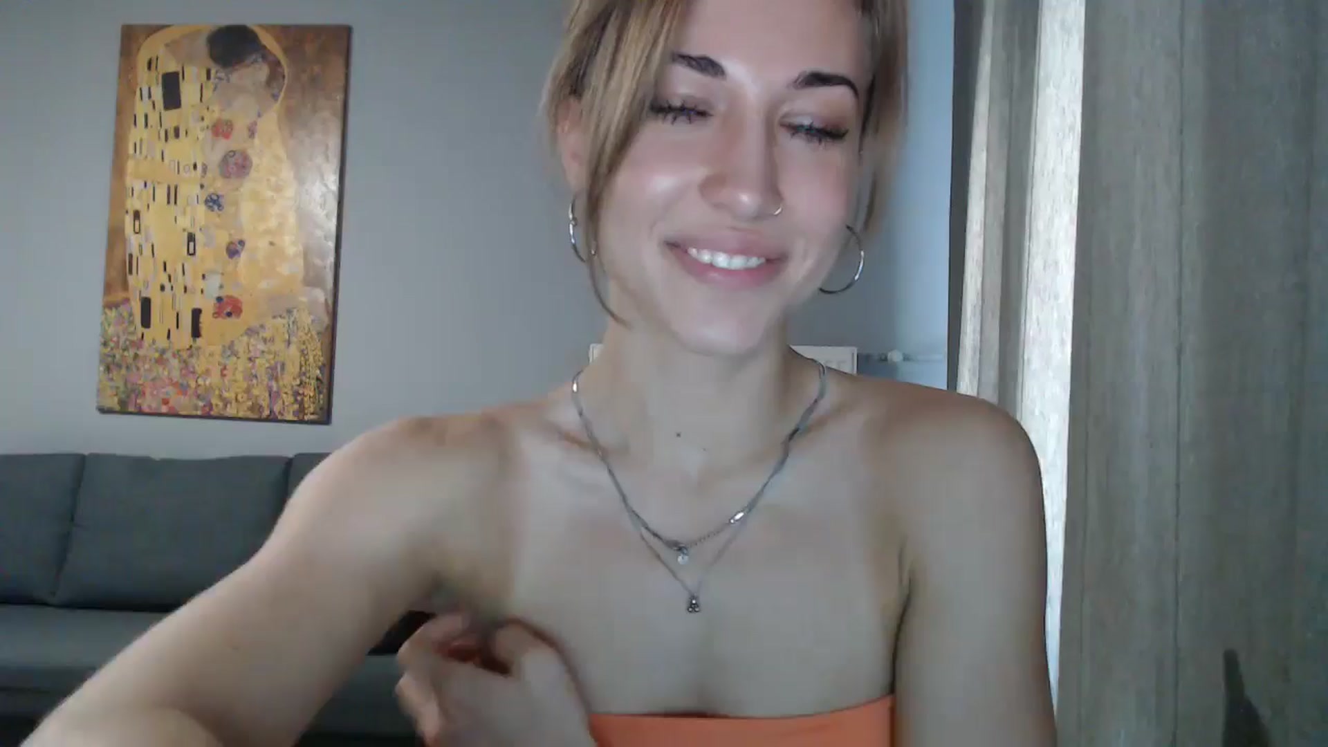 Gallery image thumbnail from GalaxyAnisia's myfreecams stream on, 07/18/2024, 10:25 image 11 of 20