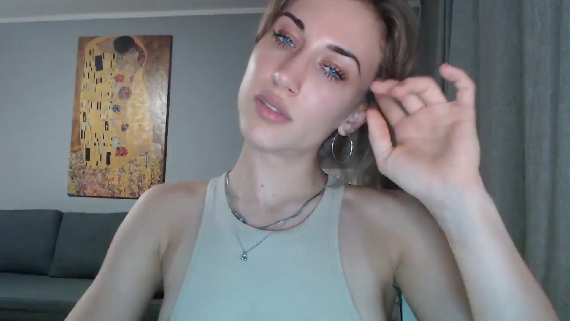Gallery image thumbnail from GalaxyAnisia's myfreecams stream on, 07/23/2024, 19:32 image 6 of 20