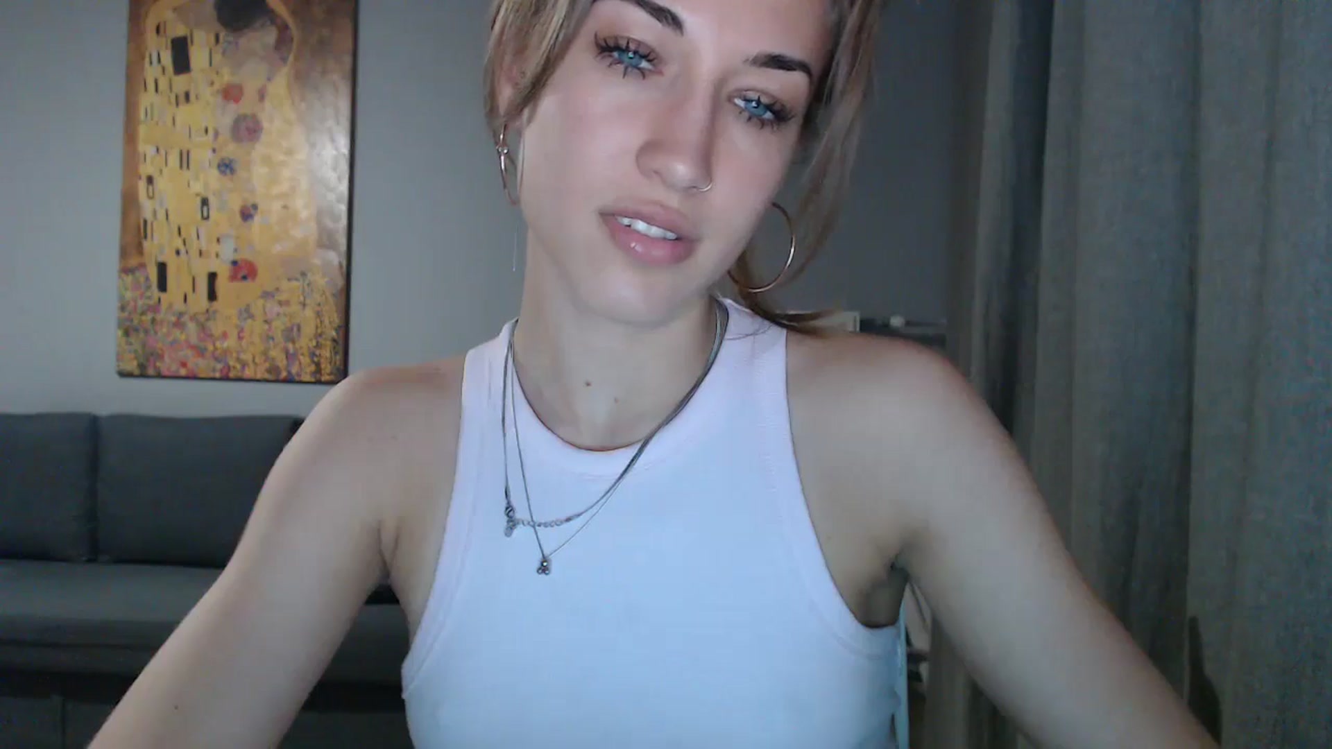 Gallery image thumbnail from GalaxyAnisia's myfreecams stream on, 07/24/2024, 20:19 image 16 of 20
