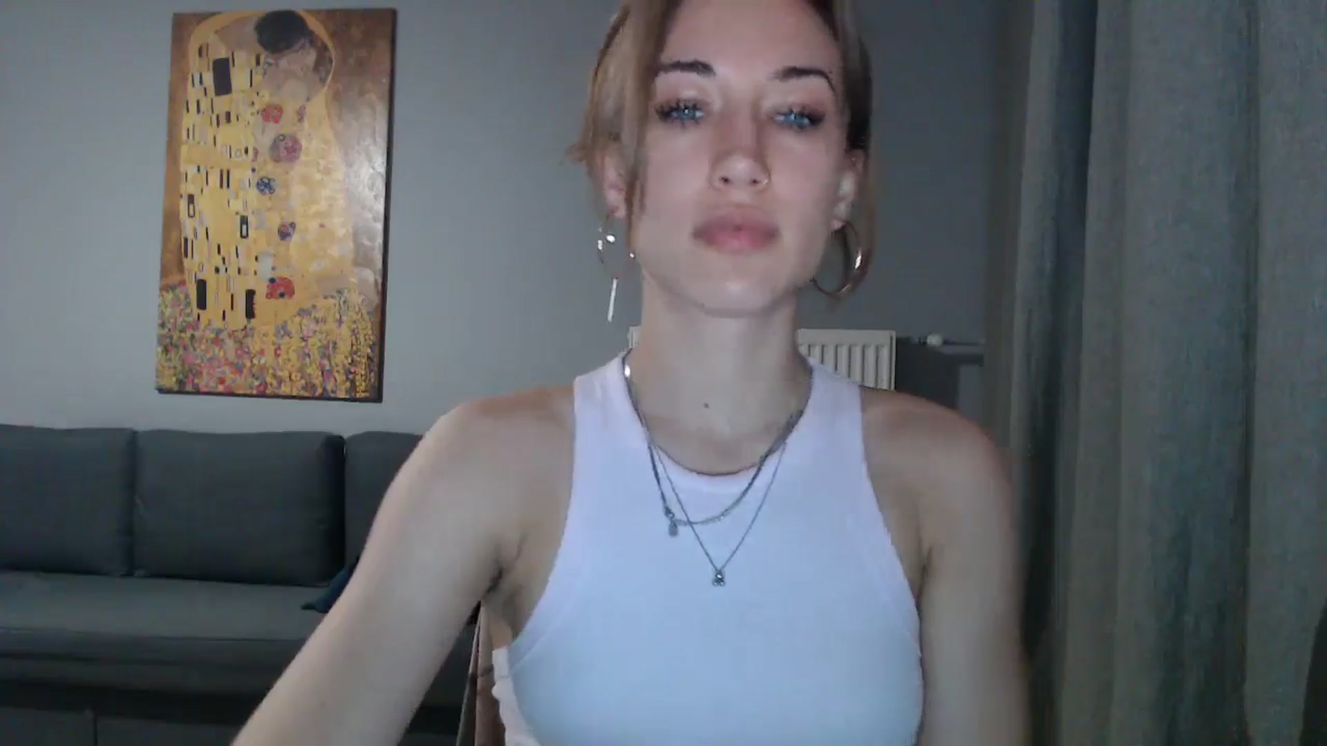 Gallery image thumbnail from GalaxyAnisia's myfreecams stream on, 07/24/2024, 20:19 image 2 of 20