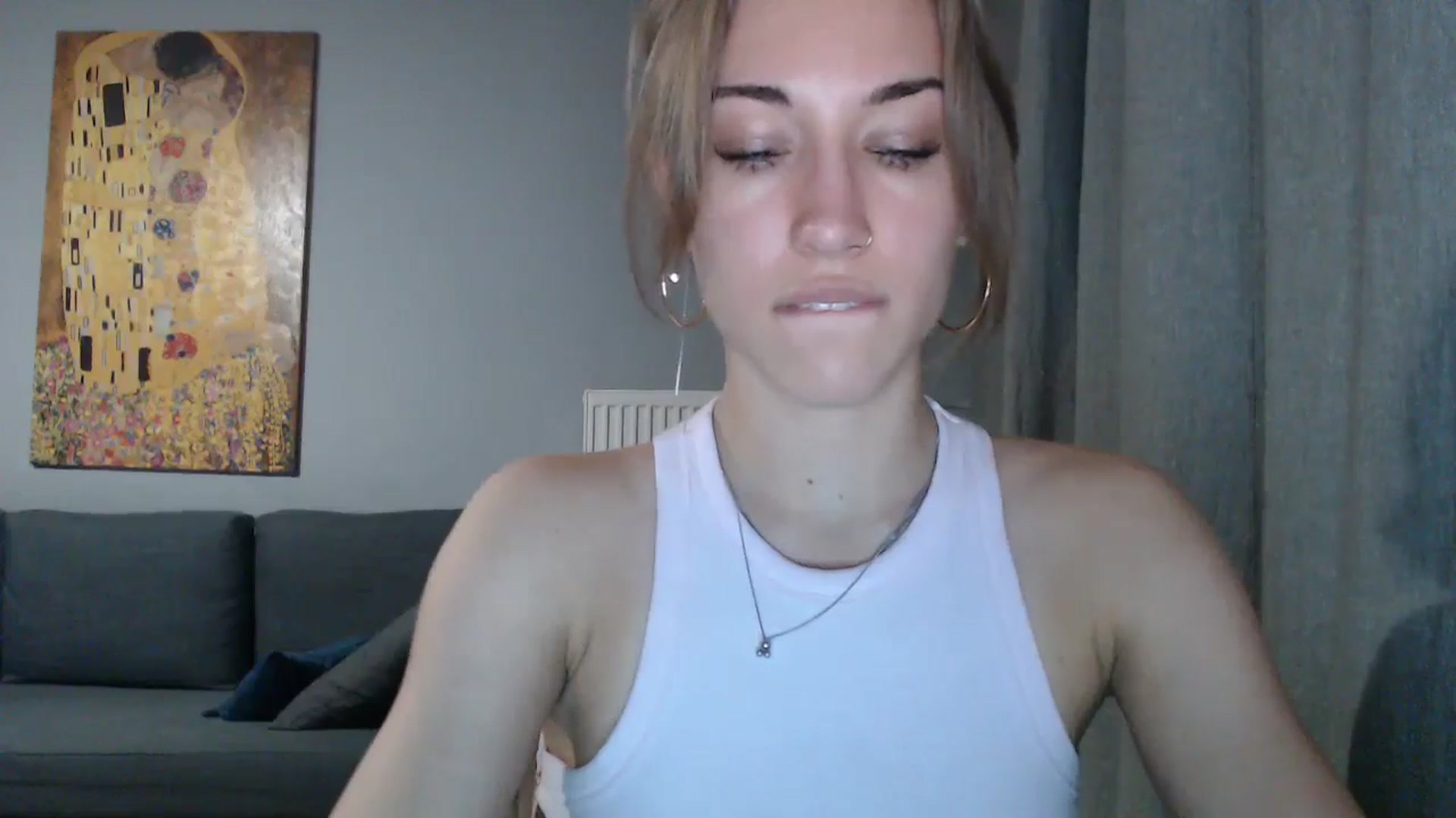 Gallery image thumbnail from GalaxyAnisia's myfreecams stream on, 07/24/2024, 21:08 image 18 of 20