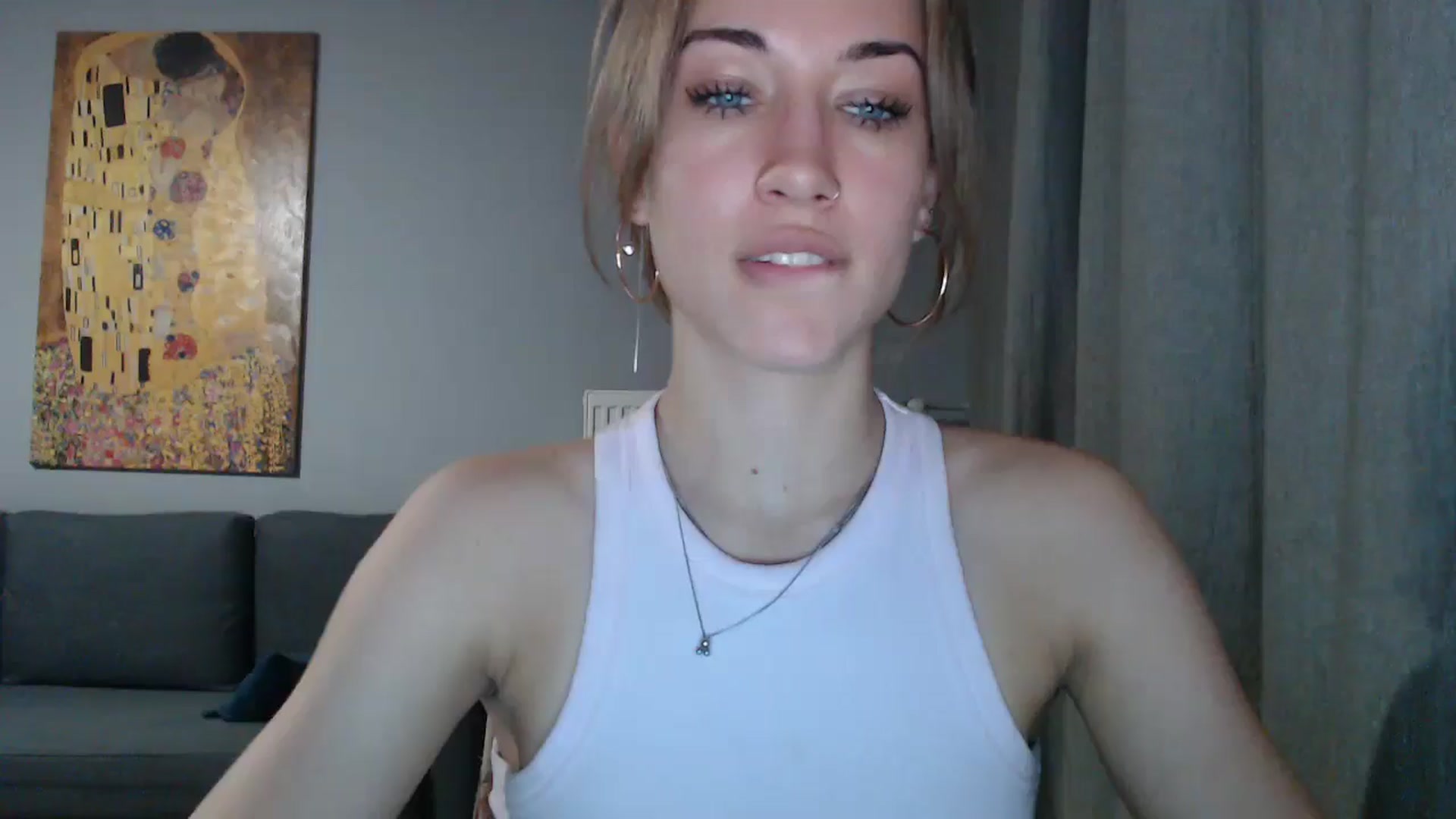 Gallery image thumbnail from GalaxyAnisia's myfreecams stream on, 07/24/2024, 21:08 image 17 of 20
