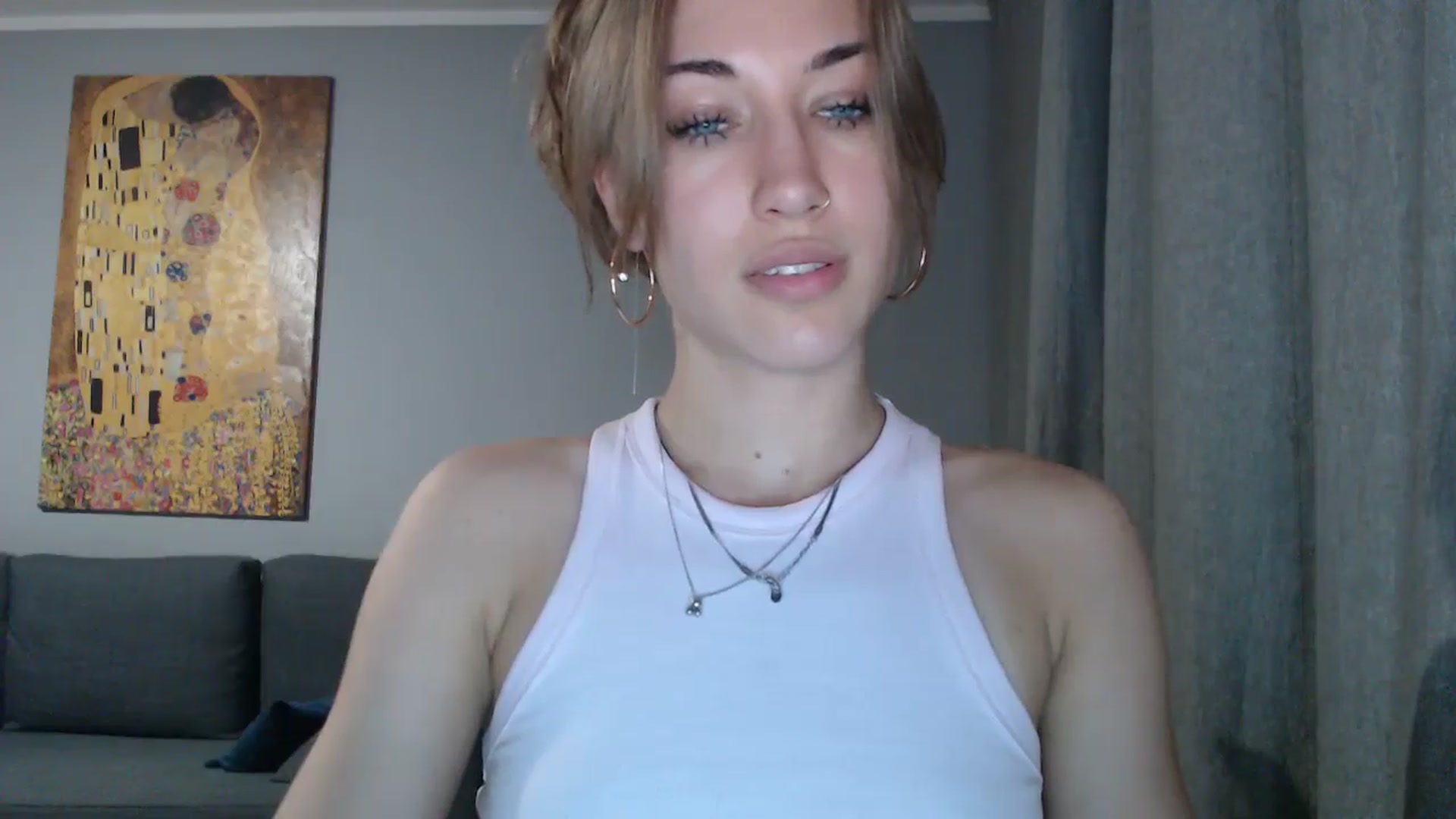 Gallery image thumbnail from GalaxyAnisia's myfreecams stream on, 07/24/2024, 21:08 image 2 of 20