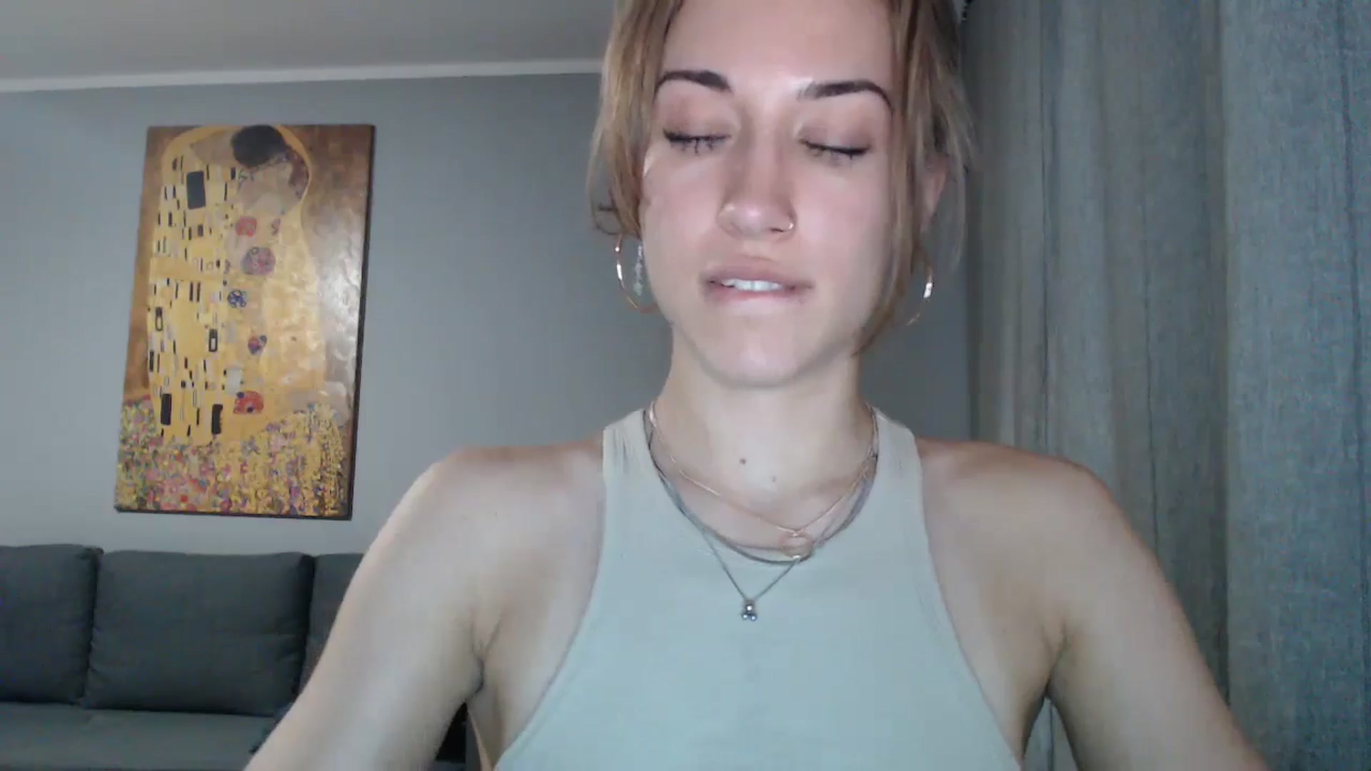 Gallery image thumbnail from GalaxyAnisia's myfreecams stream on, 07/25/2024, 18:47 image 3 of 20