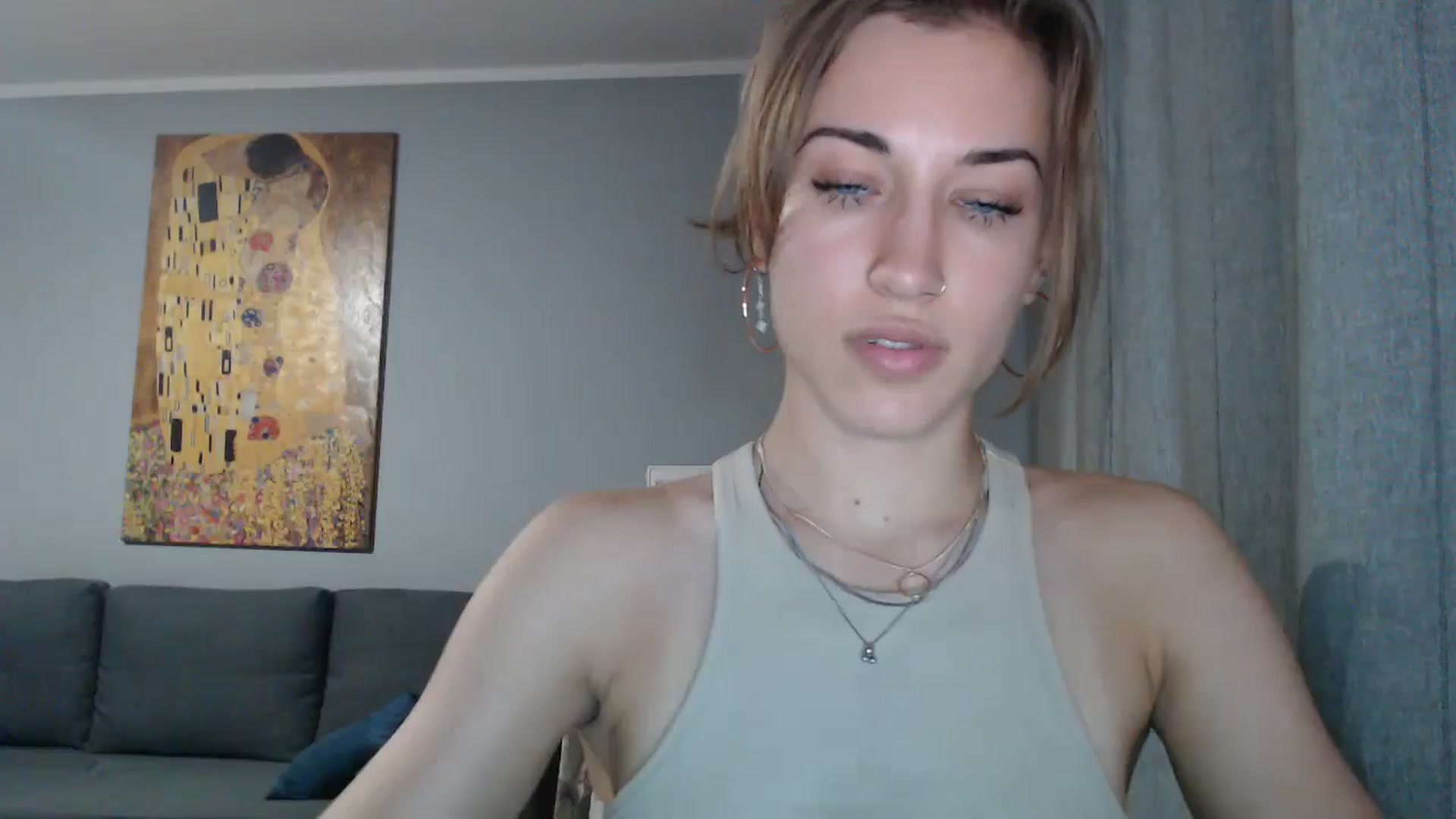 Gallery image thumbnail from GalaxyAnisia's myfreecams stream on, 07/25/2024, 18:47 image 1 of 20