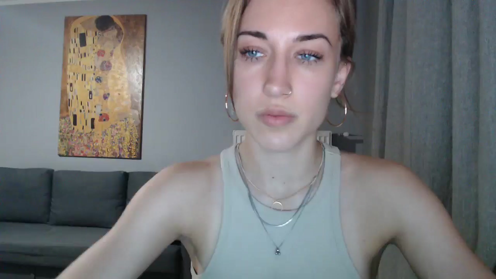 Gallery image thumbnail from GalaxyAnisia's myfreecams stream on, 07/25/2024, 19:34 image 1 of 20