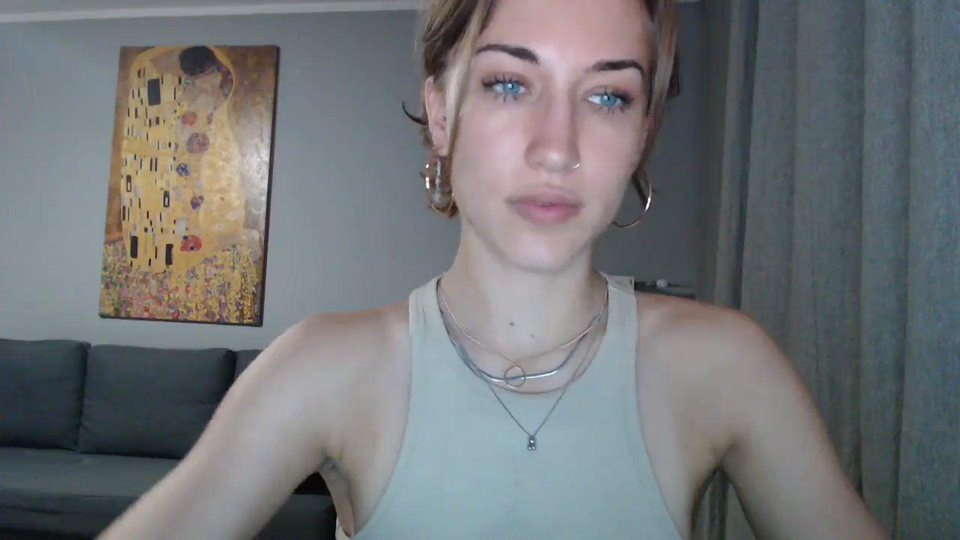 Gallery image thumbnail from GalaxyAnisia's myfreecams stream on, 07/25/2024, 20:05 image 11 of 20