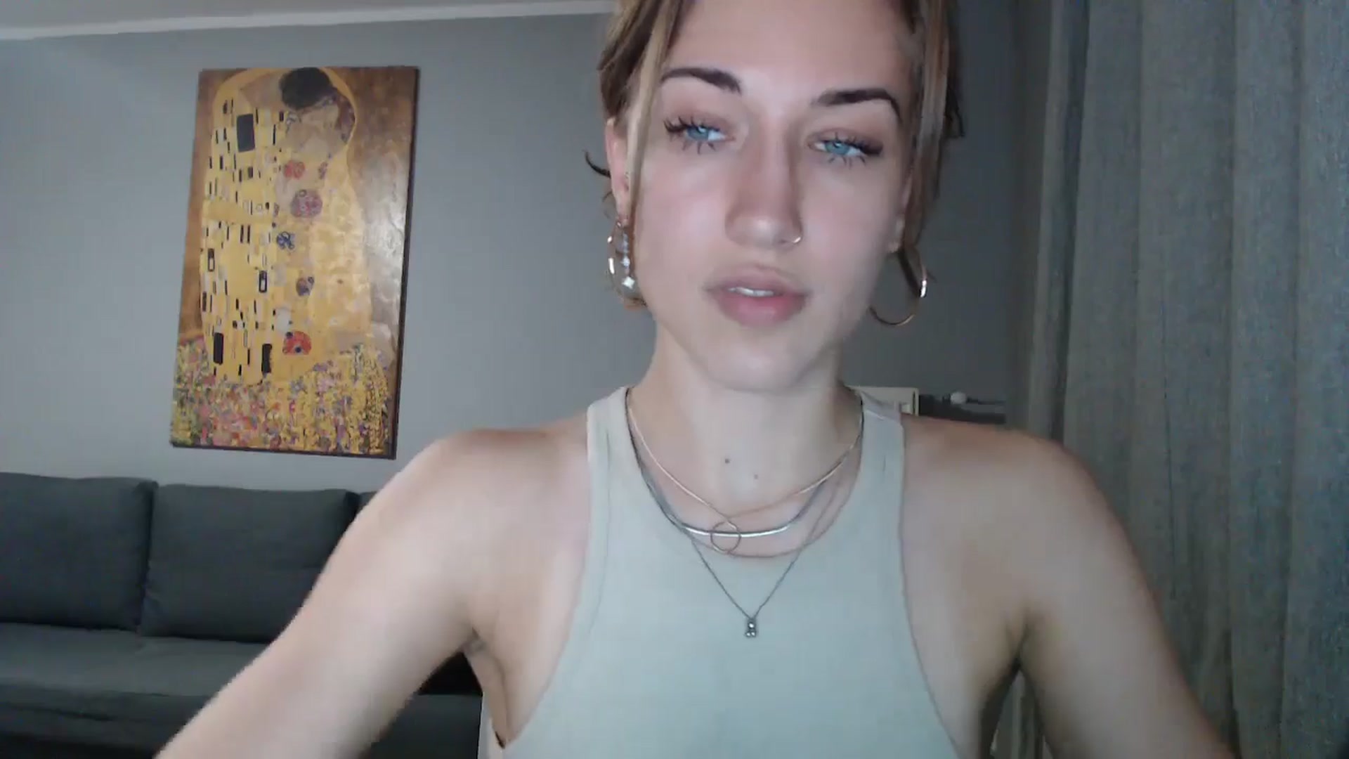 Gallery image thumbnail from GalaxyAnisia's myfreecams stream on, 07/25/2024, 20:05 image 8 of 20