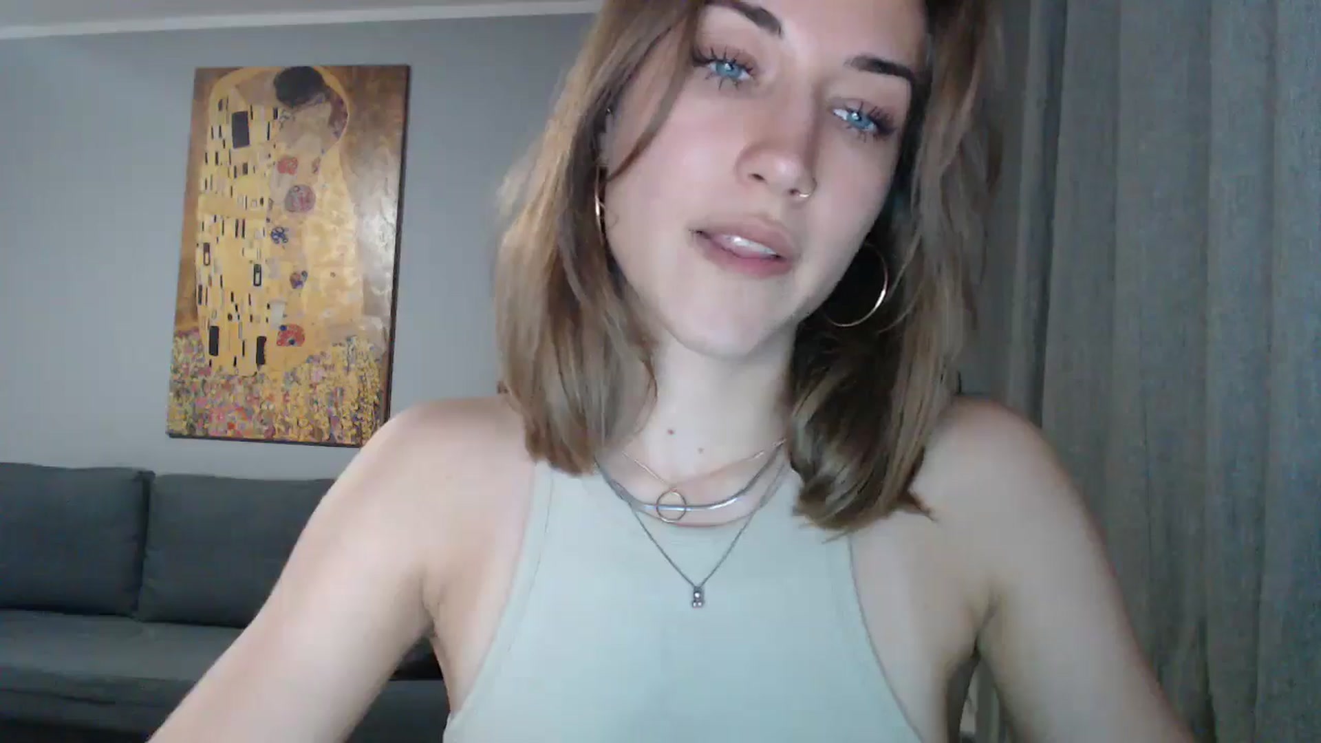 Gallery image thumbnail from GalaxyAnisia's myfreecams stream on, 07/25/2024, 20:05 image 3 of 20