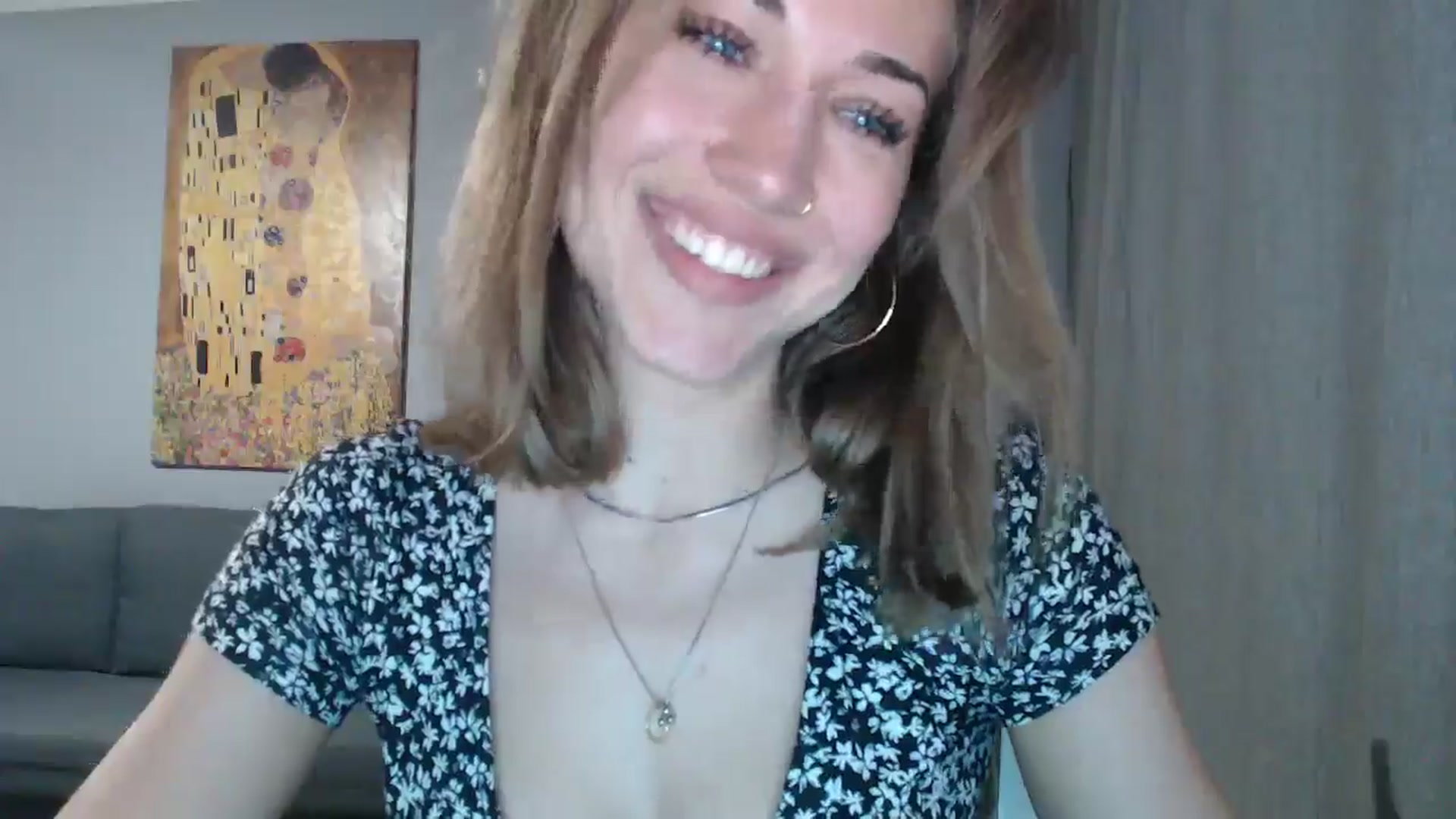 Gallery image thumbnail from GalaxyAnisia's myfreecams stream on, 07/26/2024, 18:43 image 3 of 20