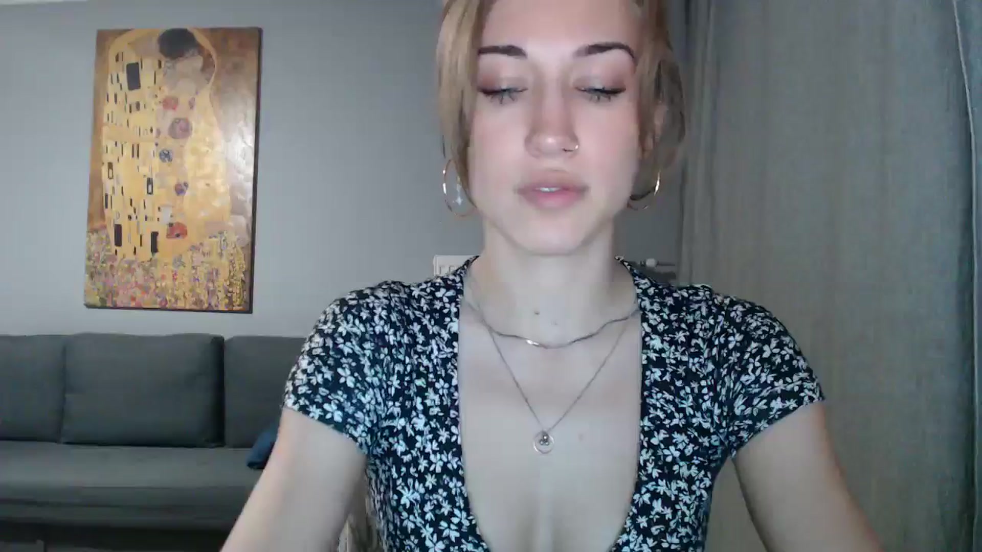 Gallery image thumbnail from GalaxyAnisia's myfreecams stream on, 07/26/2024, 19:26 image 6 of 20