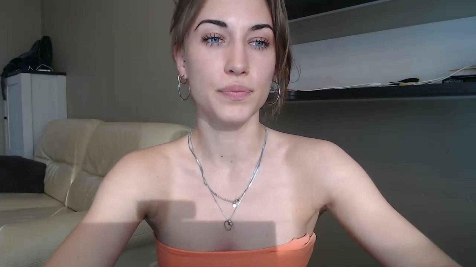Gallery image thumbnail from GalaxyAnisia's myfreecams stream on, 08/11/2024, 16:48 image 2 of 20