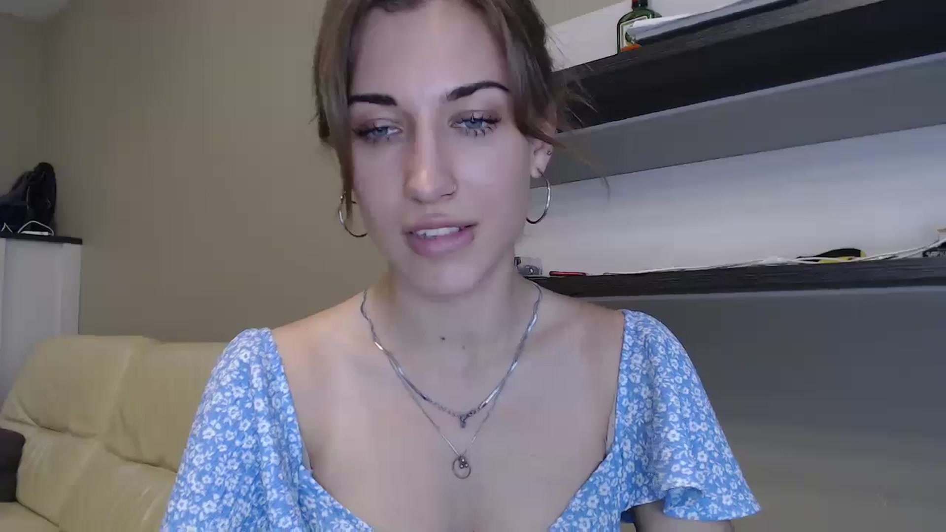 Gallery image thumbnail from GalaxyAnisia's myfreecams stream on, 08/11/2024, 18:10 image 15 of 20