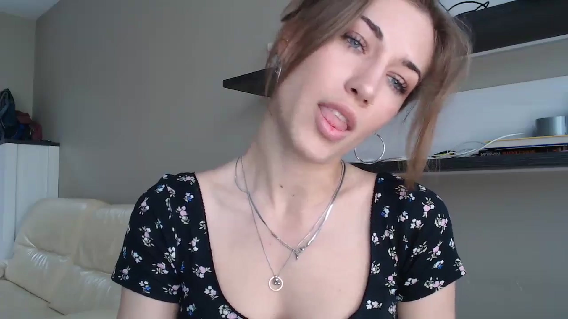 Gallery image thumbnail from GalaxyAnisia's myfreecams stream on, 08/12/2024, 16:33 image 4 of 20