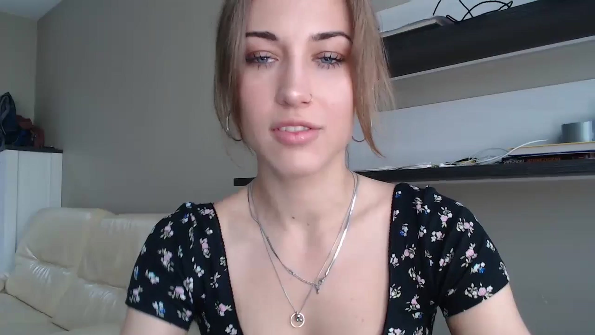 Gallery image thumbnail from GalaxyAnisia's myfreecams stream on, 08/12/2024, 16:33 image 8 of 20