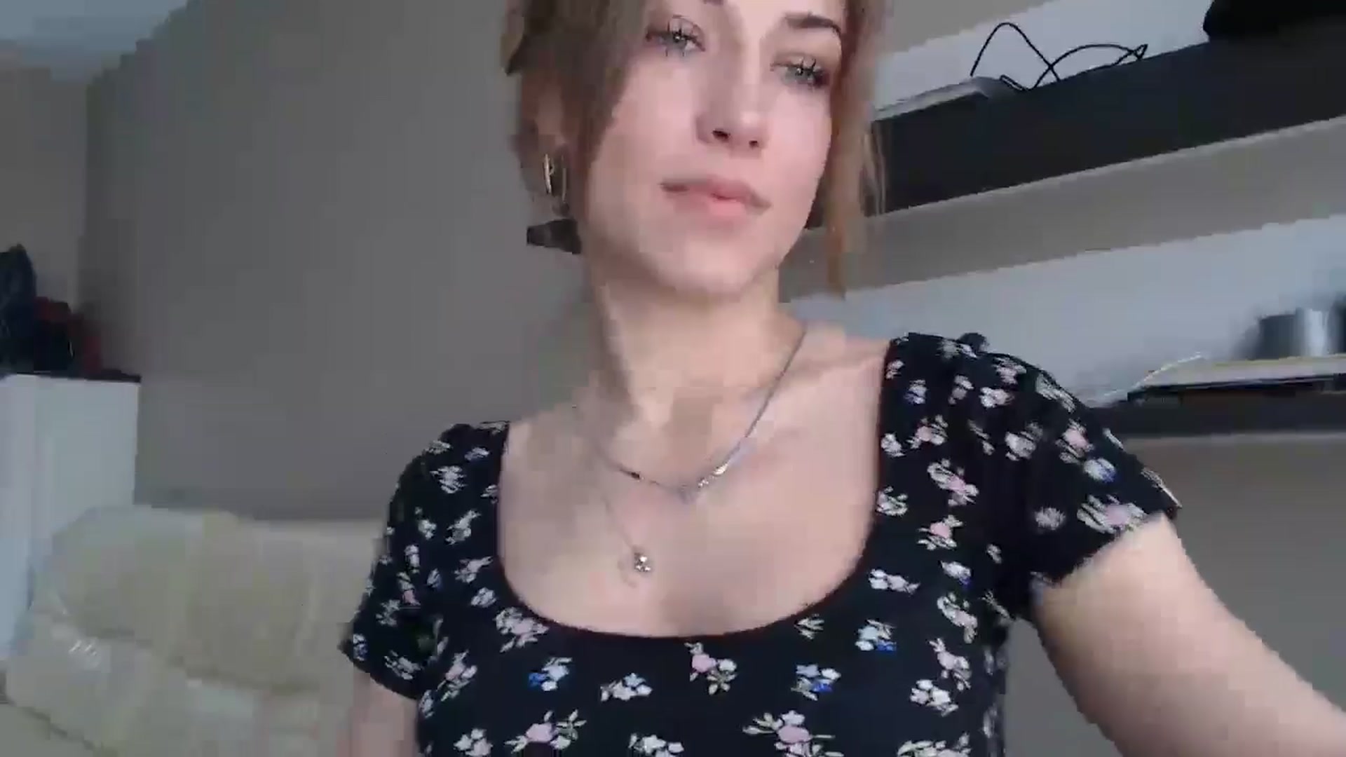 Gallery image thumbnail from GalaxyAnisia's myfreecams stream on, 08/12/2024, 16:33 image 12 of 20
