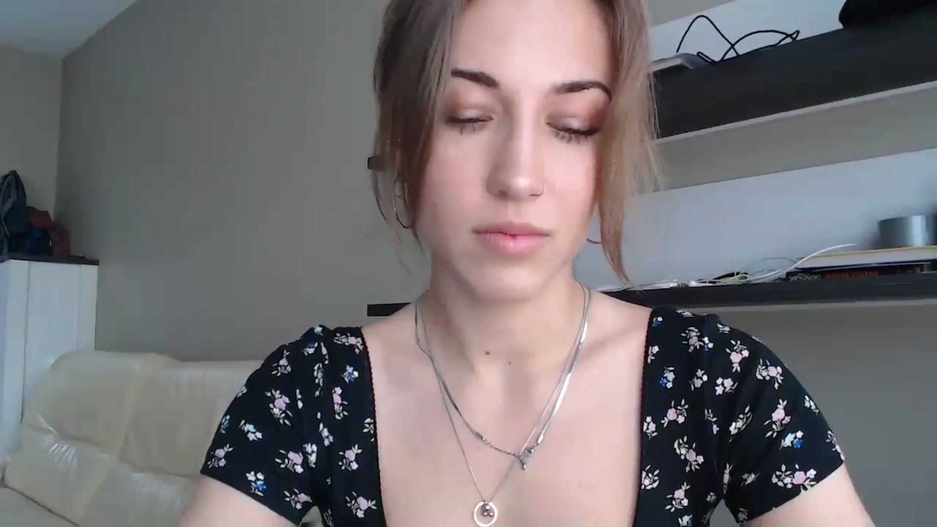 Gallery image thumbnail from GalaxyAnisia's myfreecams stream on, 08/12/2024, 16:33 image 15 of 20