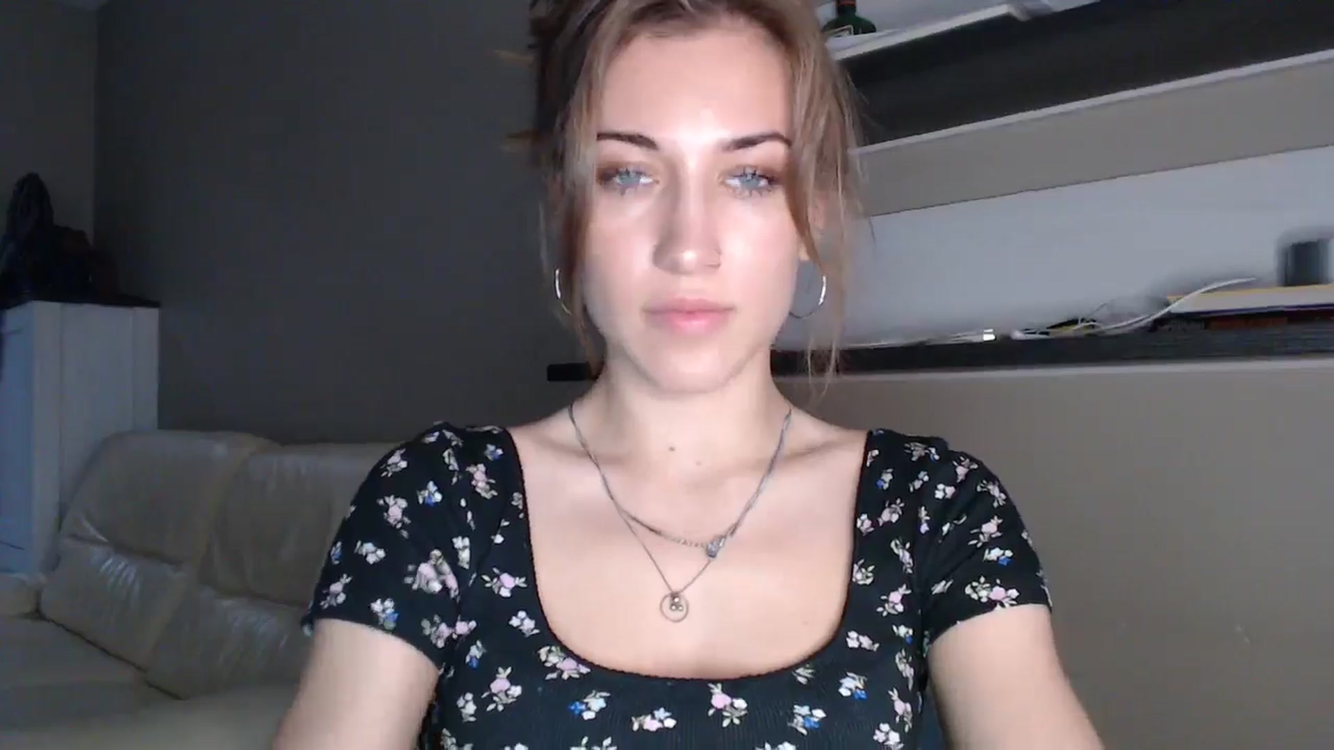 Gallery image thumbnail from GalaxyAnisia's myfreecams stream on, 08/12/2024, 19:01 image 9 of 20