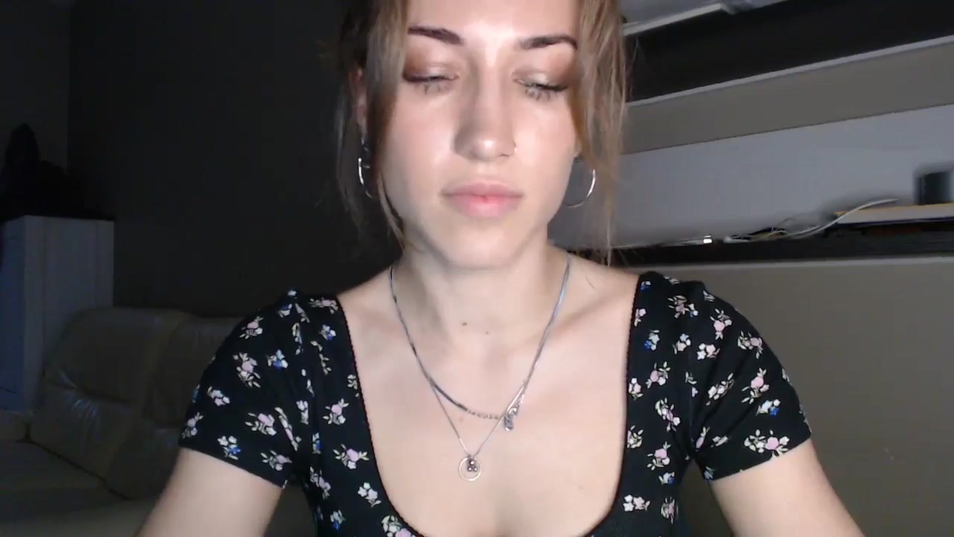 Gallery image thumbnail from GalaxyAnisia's myfreecams stream on, 08/12/2024, 19:01 image 11 of 20