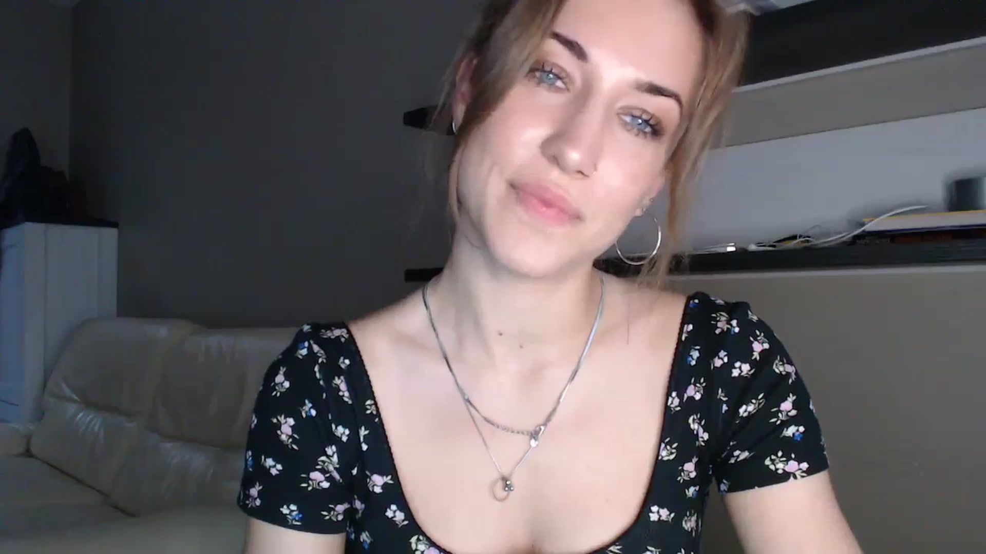 Gallery image thumbnail from GalaxyAnisia's myfreecams stream on, 08/12/2024, 19:01 image 8 of 20