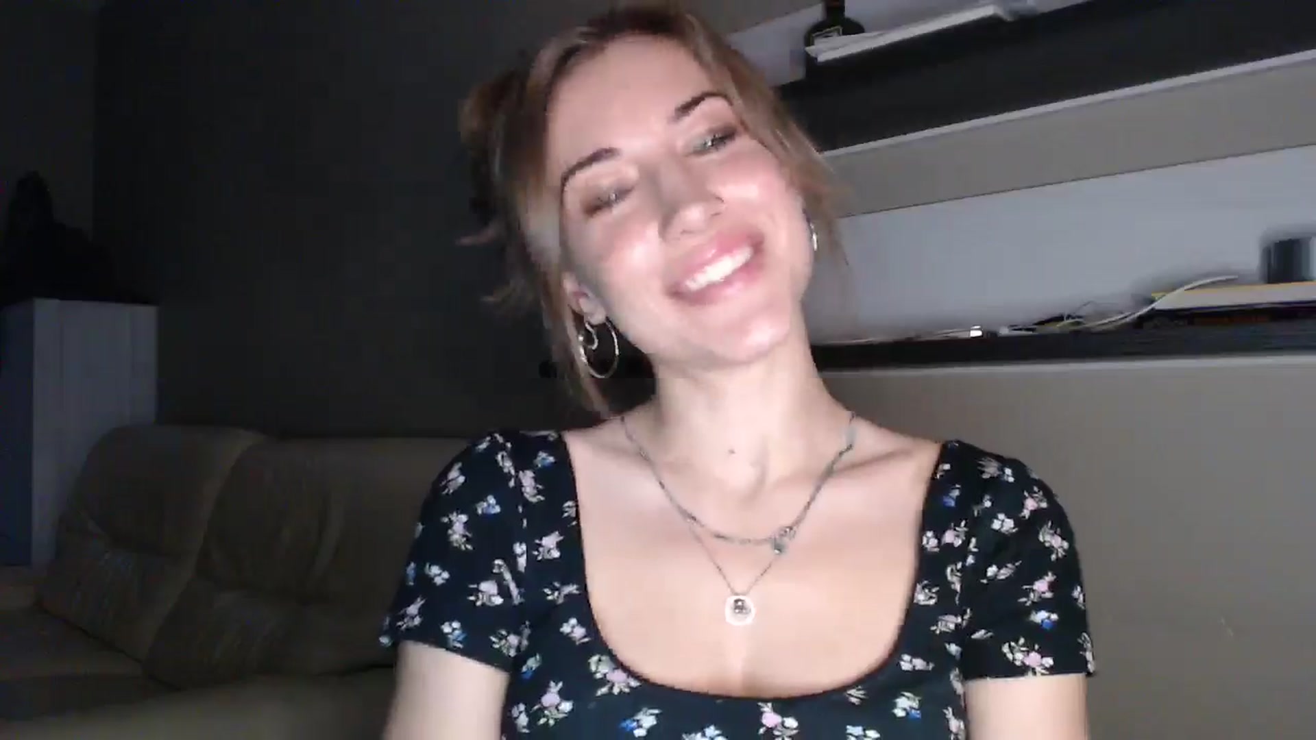Gallery image thumbnail from GalaxyAnisia's myfreecams stream on, 08/12/2024, 19:01 image 14 of 20